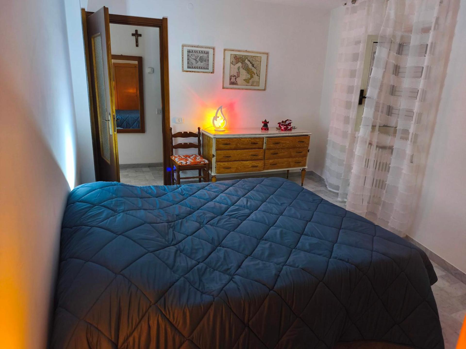 Franca la Sarta House