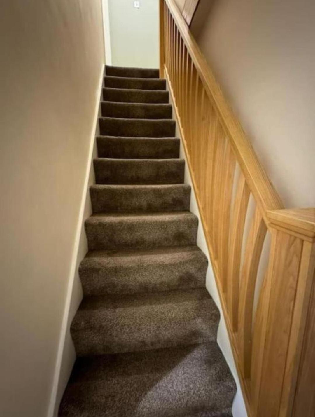 Spacious Mytholmroyd Apartment with River Views