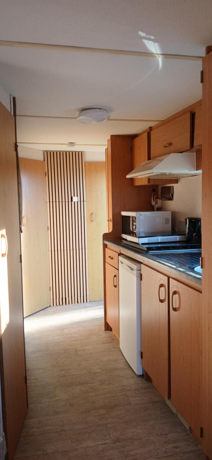 Stacaravan op de paardenboerderij Sneek