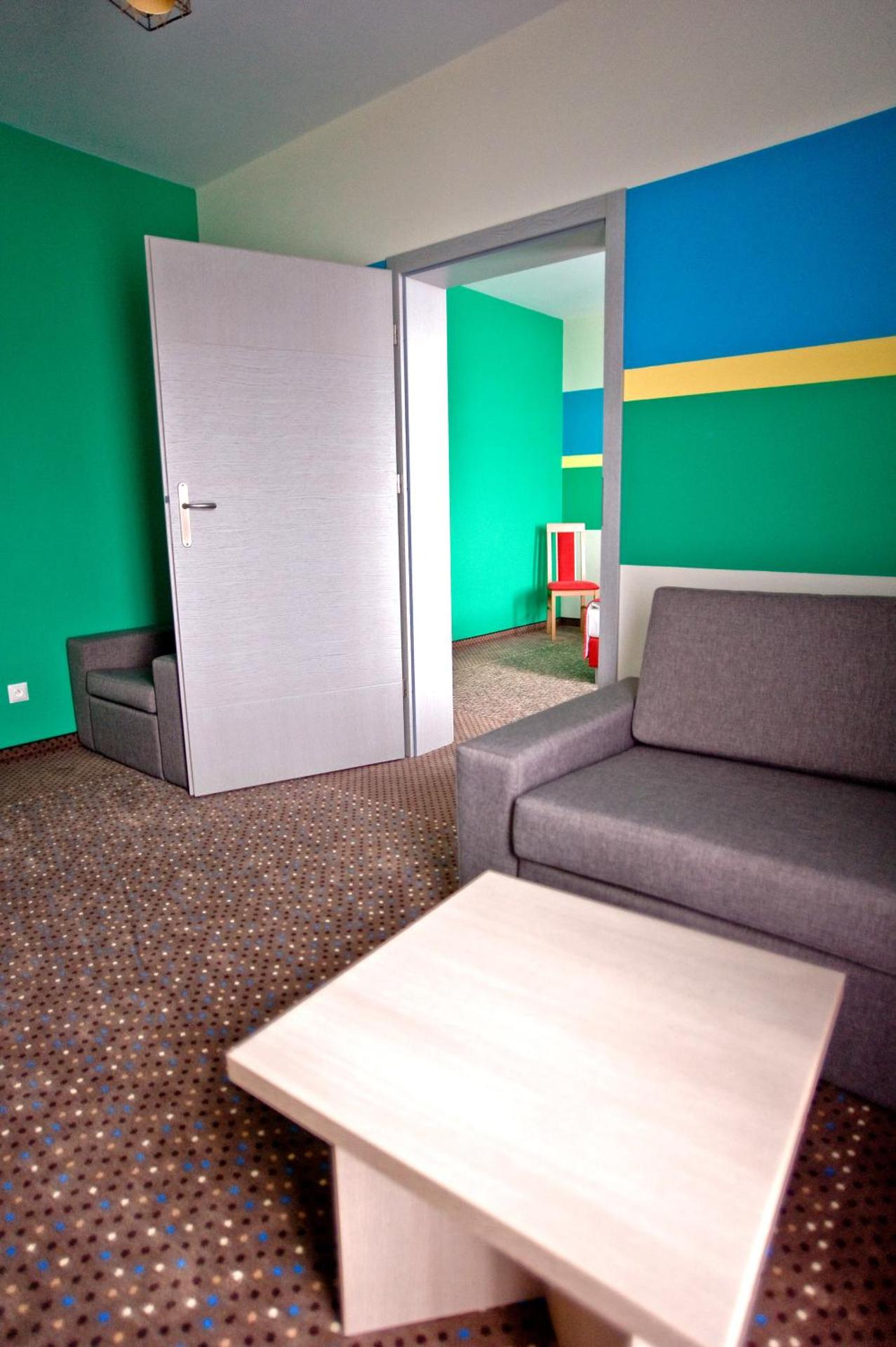 Photo of the whole room