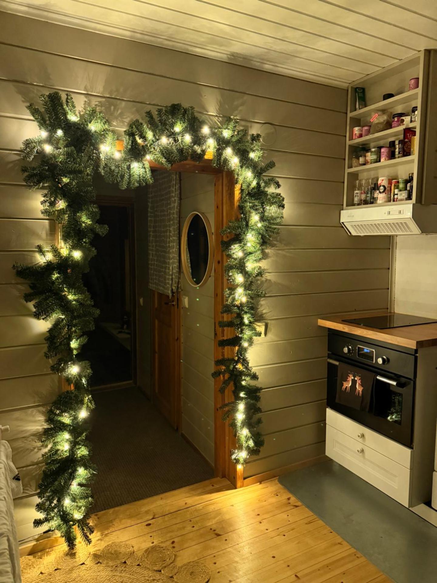 Perinteinen mökki, walking distance from centre