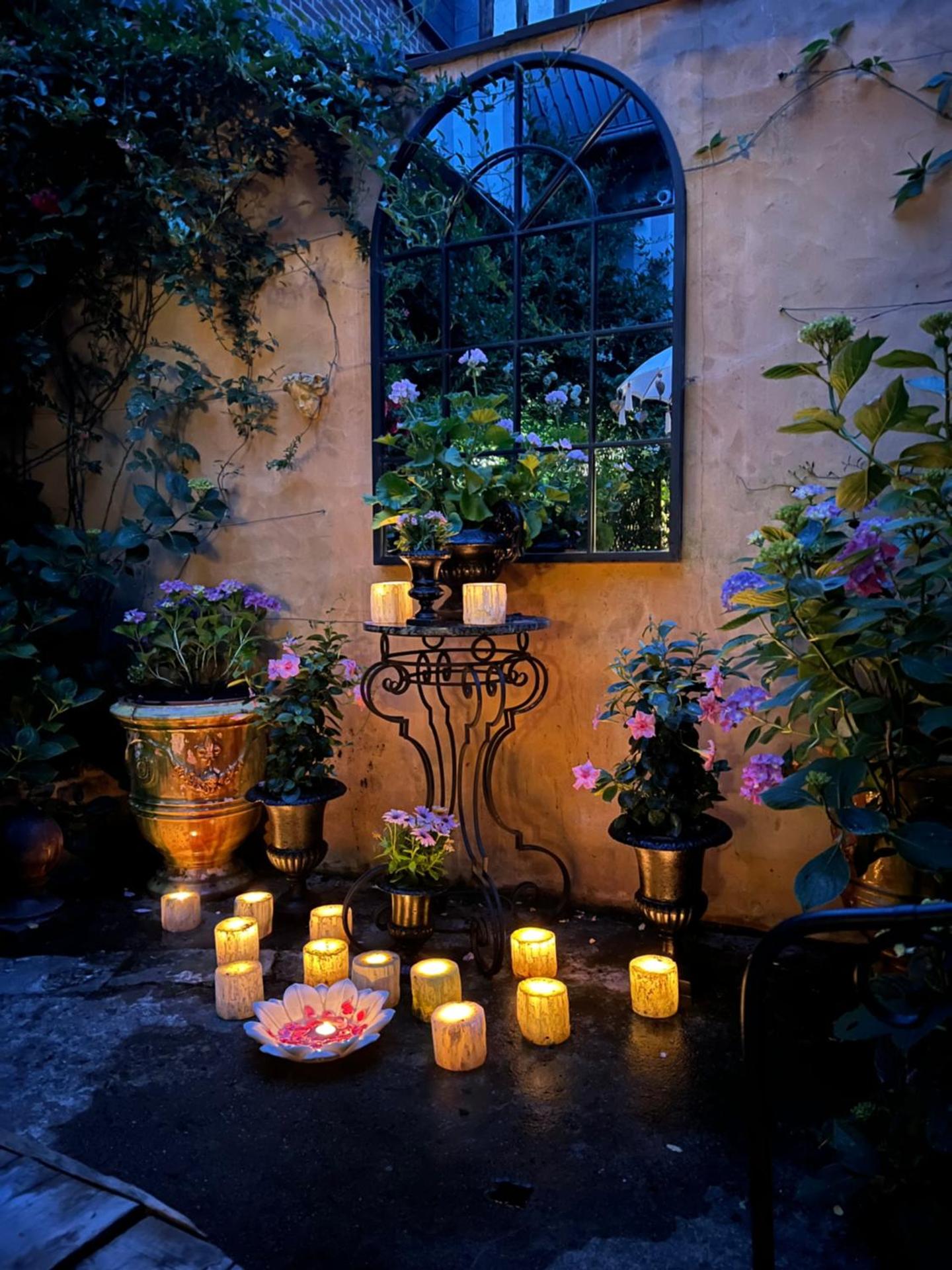 Centre historique de LYONS LA FORET Hotel de Maître le Cottage