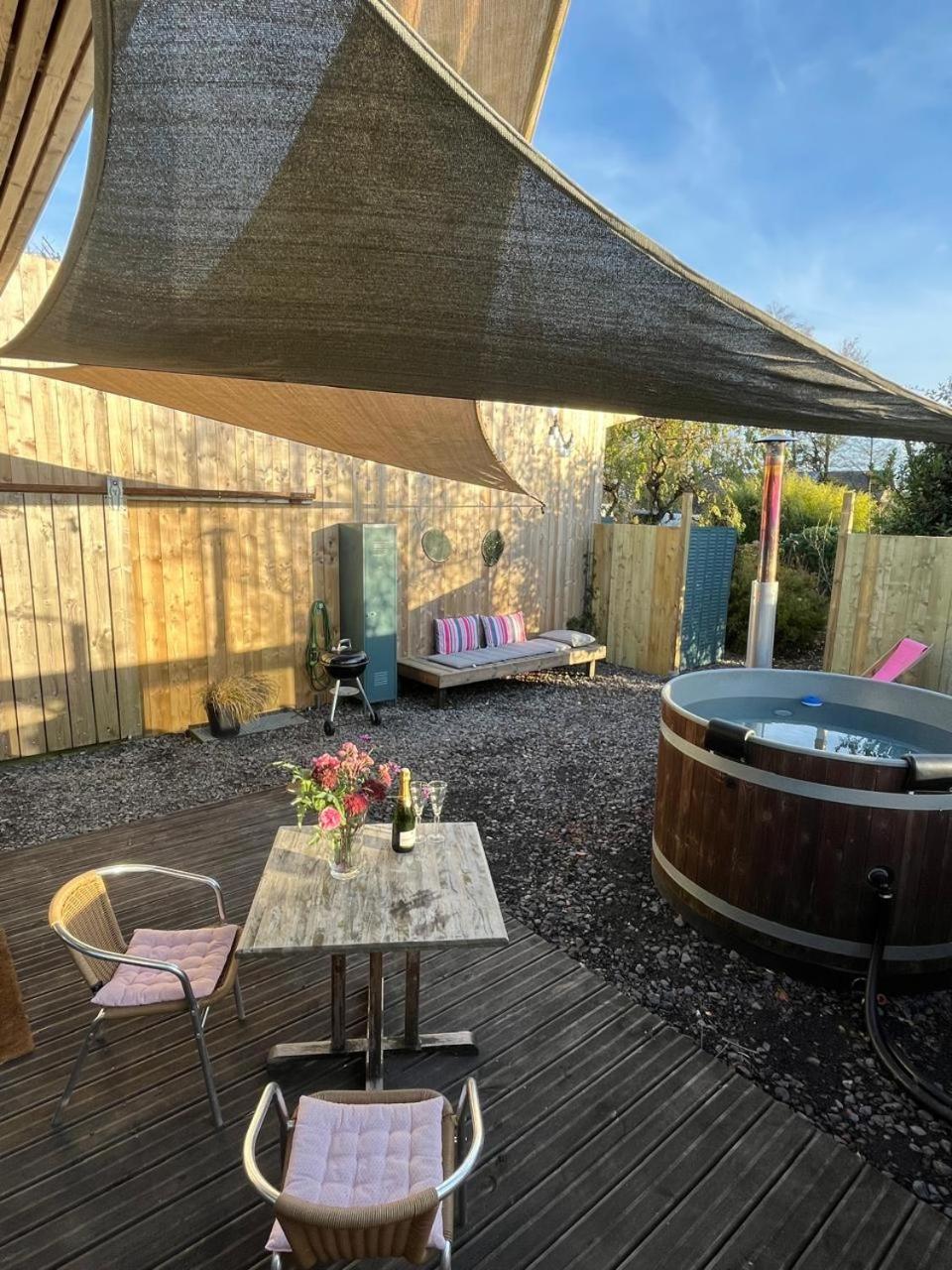 Gîte avec bain nordique dans la campagne brayonne pour 2 personnes