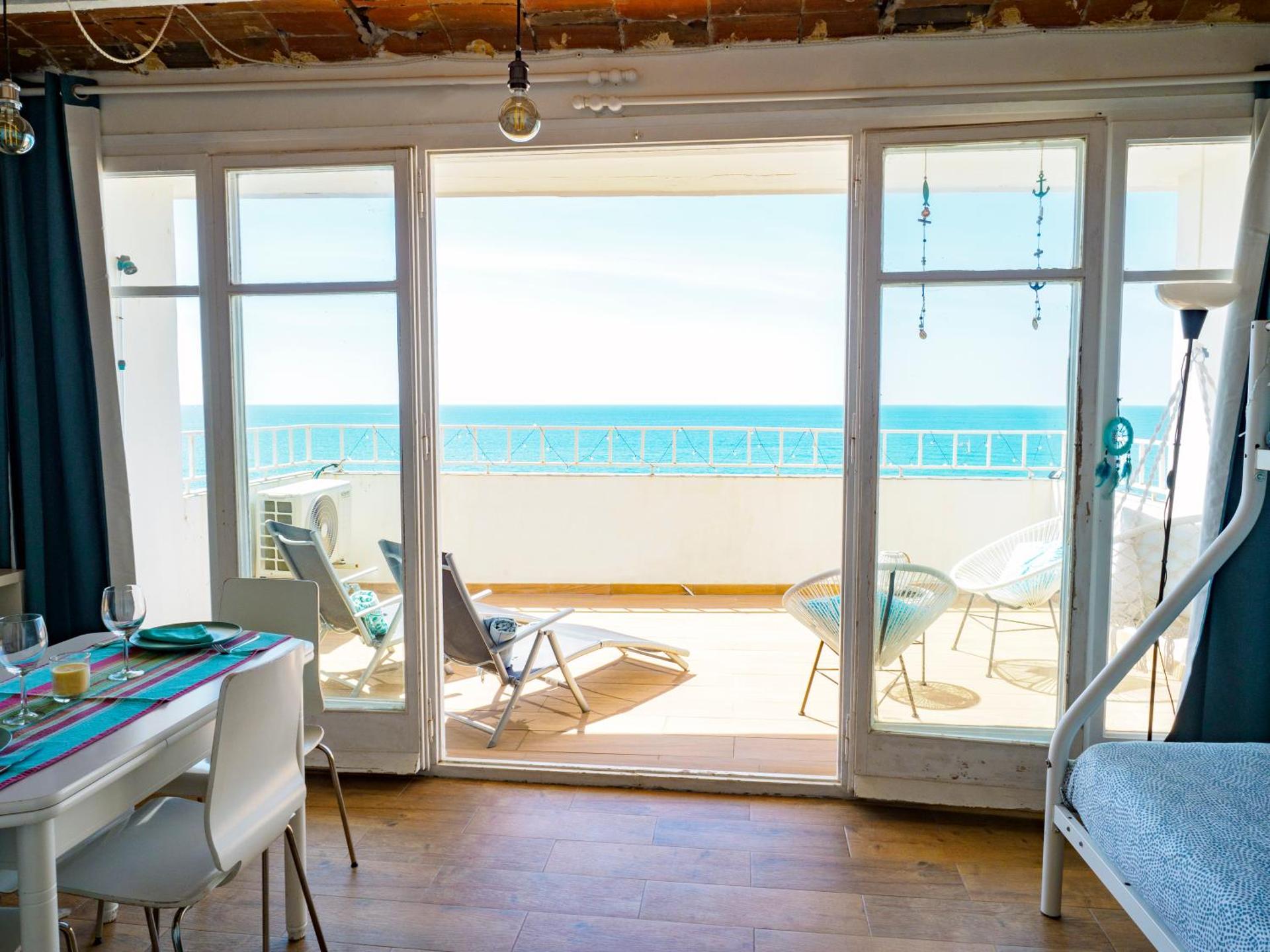 LOFT CANET DE MAR CERCA de BARCELONA