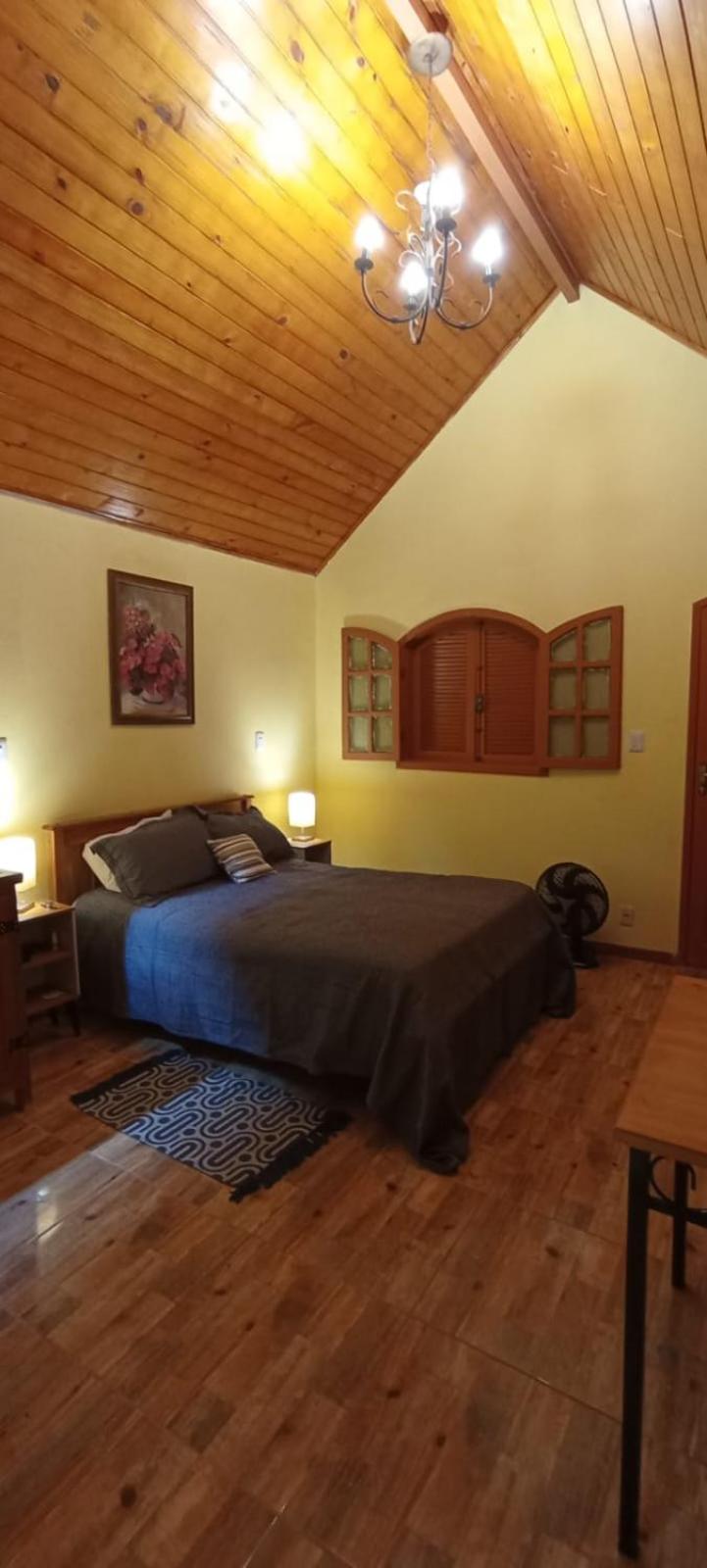 Sitio Recanto da Paz Chalés - casa e chalé para temporada