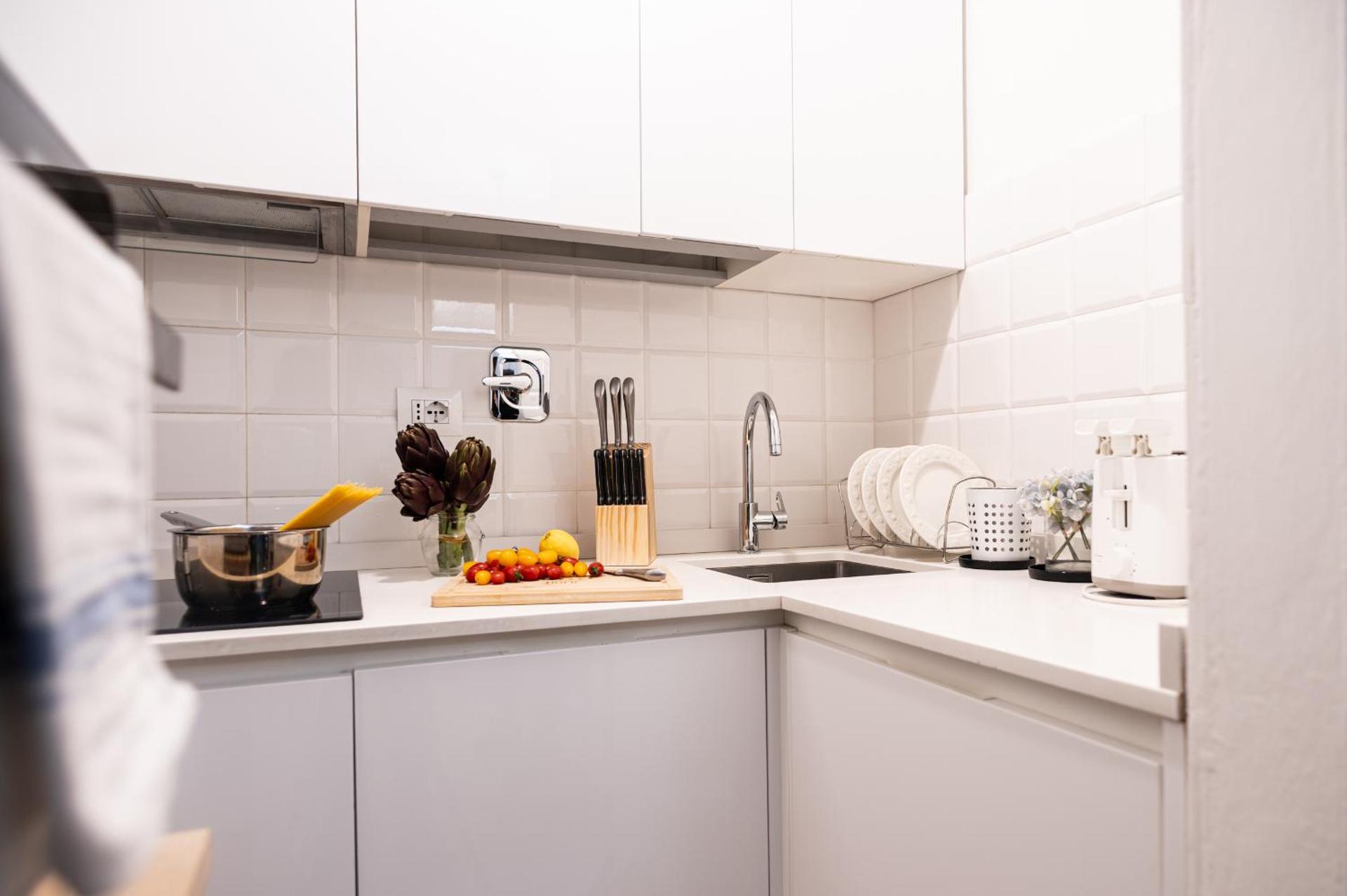 Kitchen or kitchenette