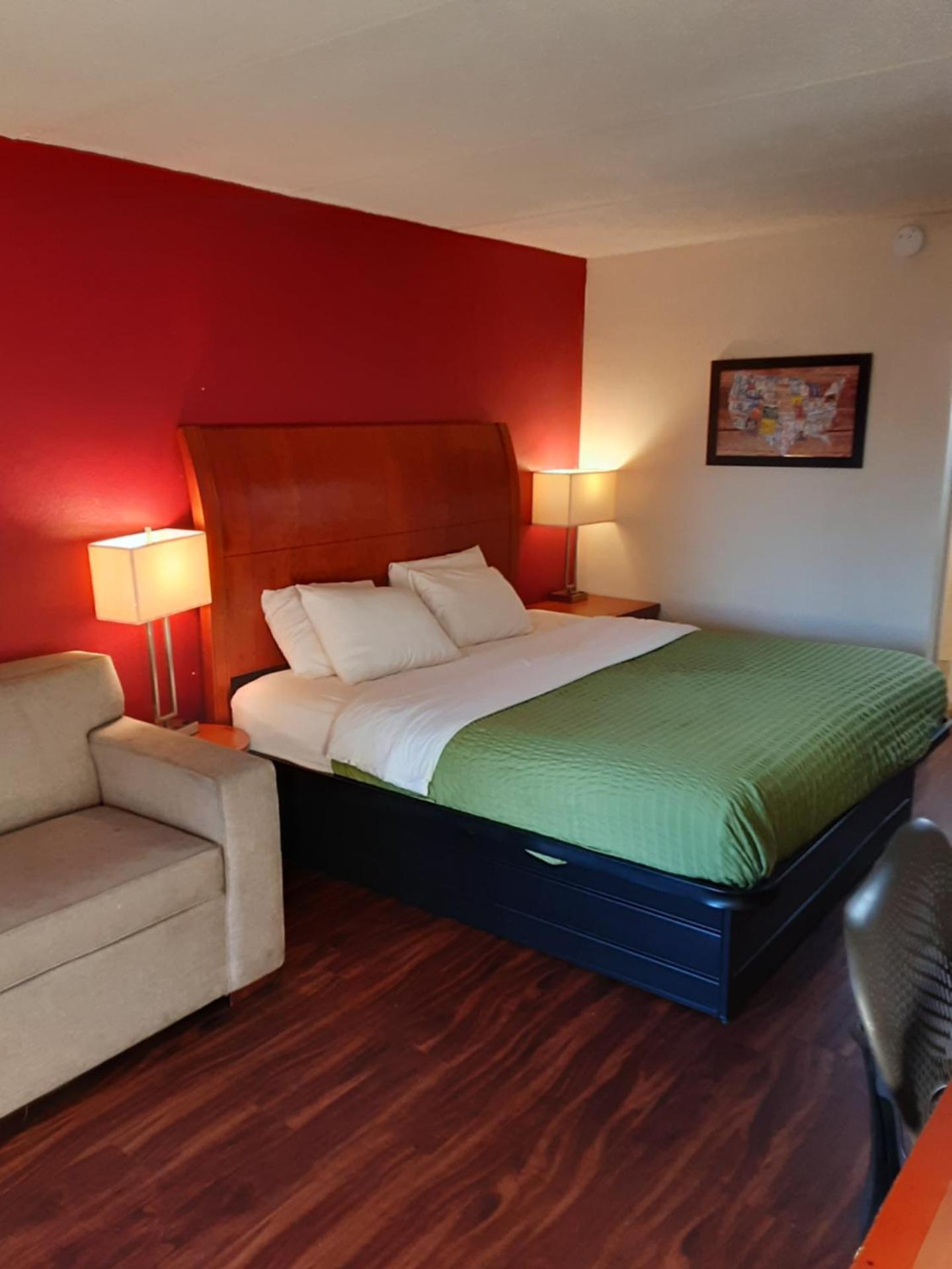 Econo Lodge Inn & Suites Griffin North