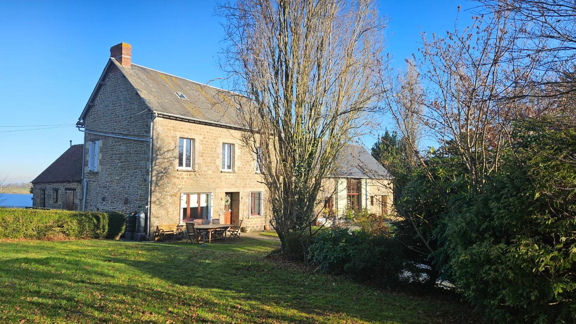 The Lions Den - La Loge Guest House