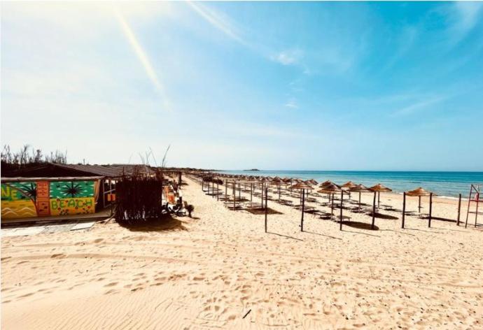 The Sun 365 - Sea View Apartment