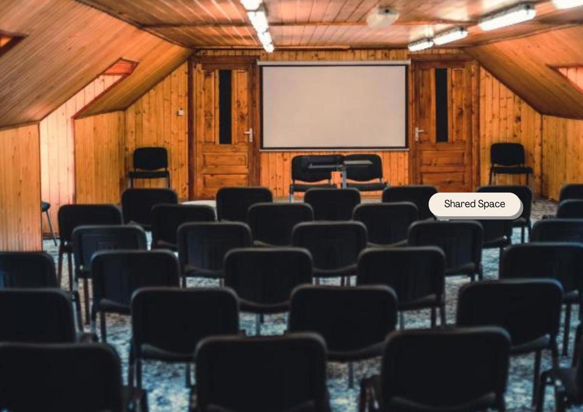 Meeting/conference room