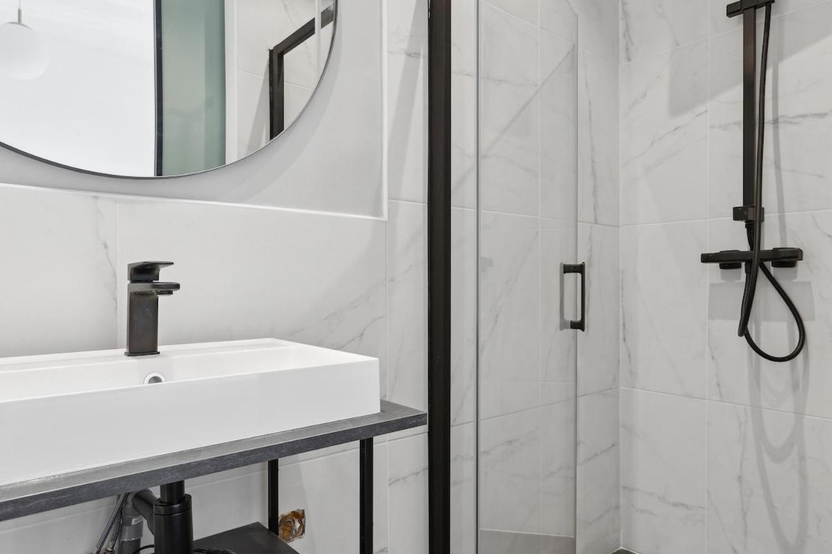 Maisons Alfort 1 Modern flat