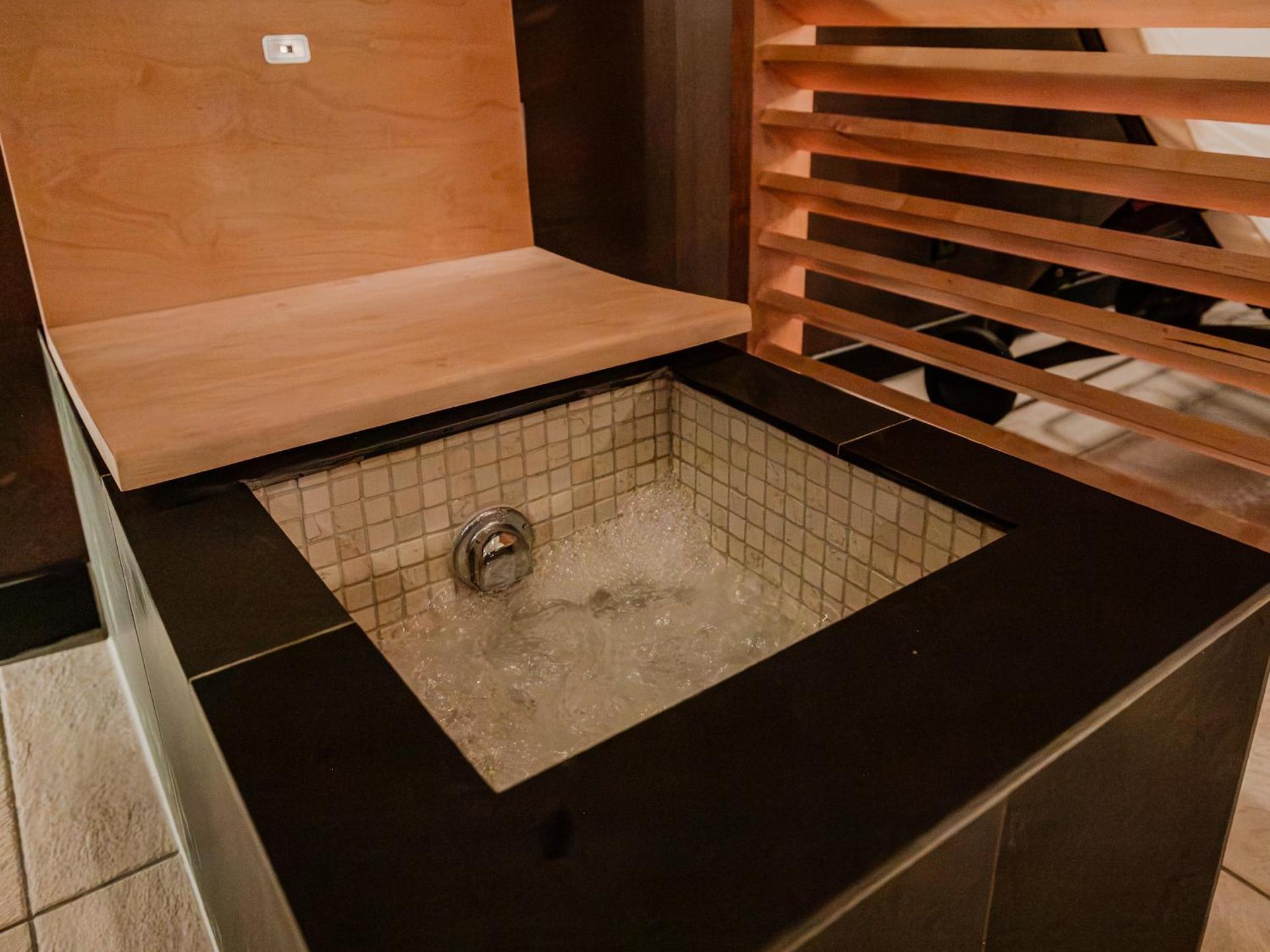 Spa and wellness centre/facilities