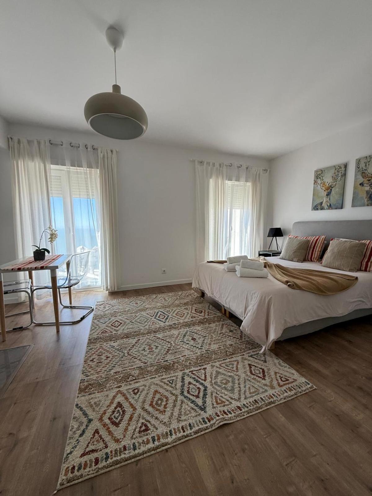 DDM Studio - O paraíso do Sítio da Nazaré