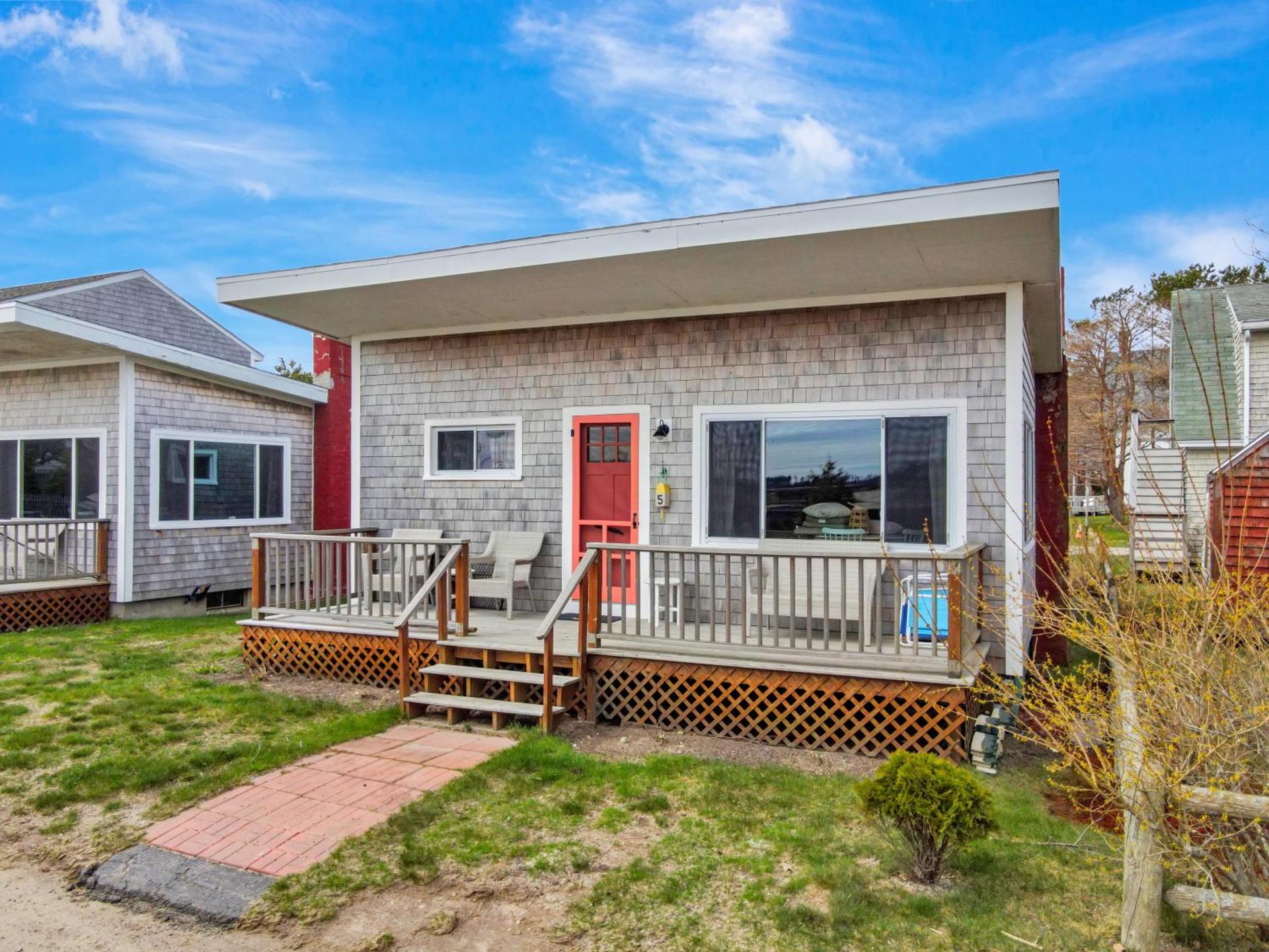 Spinneys Guesthouse & Beach Cottages