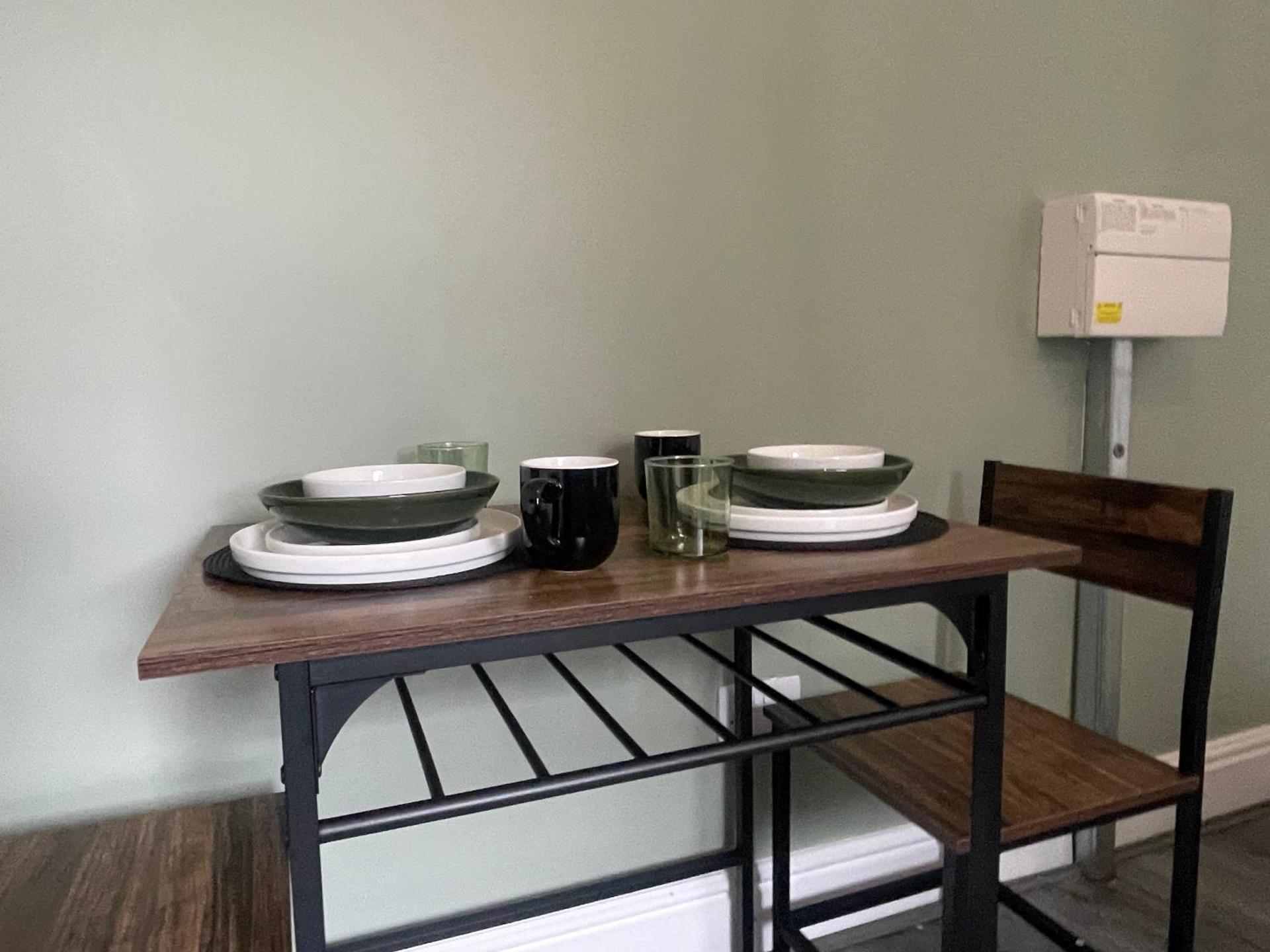 Amazing - 1BDR - Free Street Parking