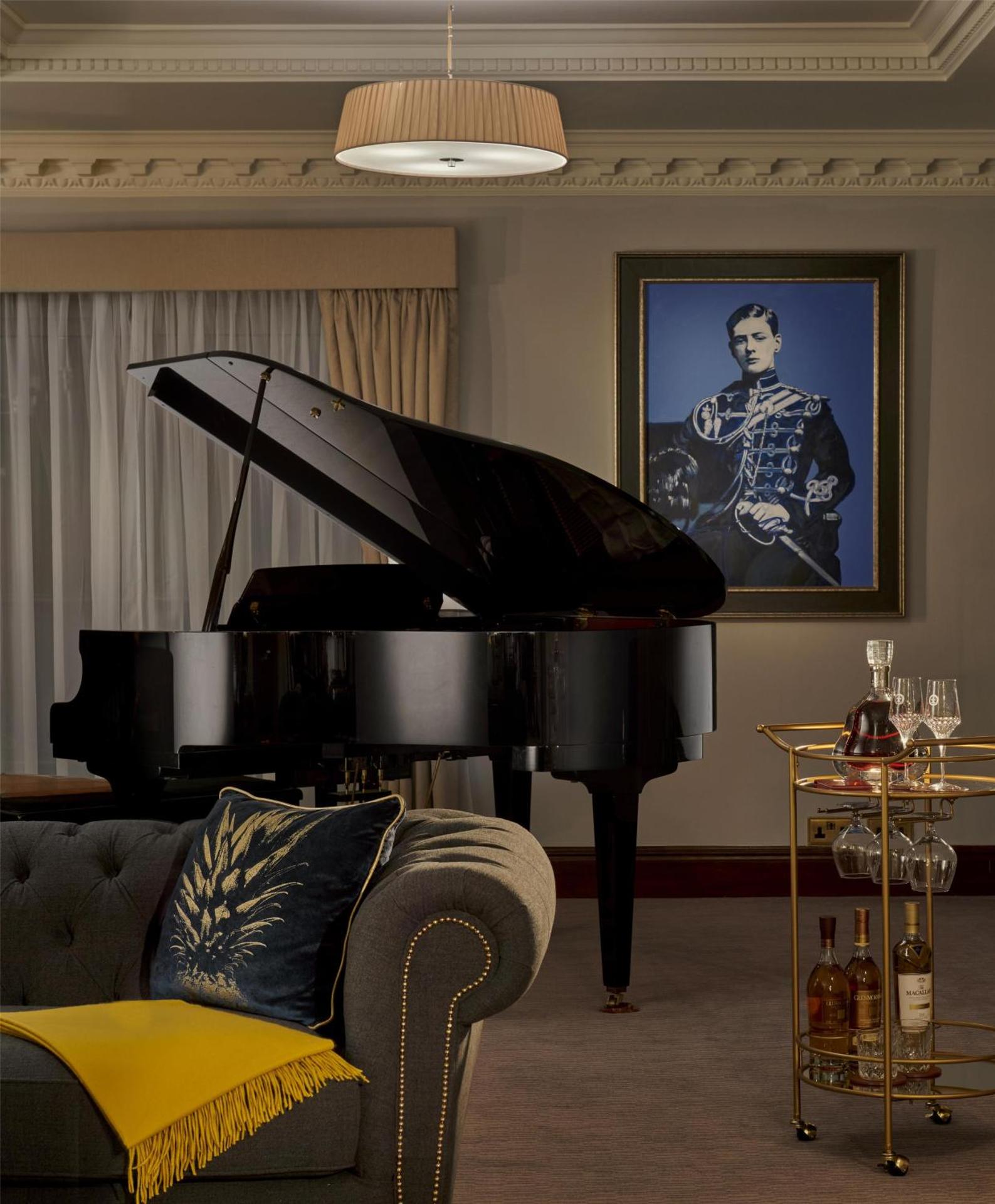 Photo of the whole room