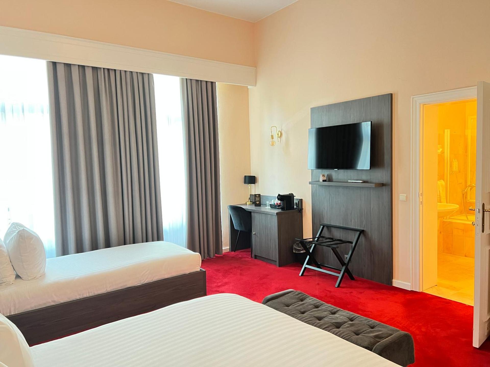 Superior Triple Room