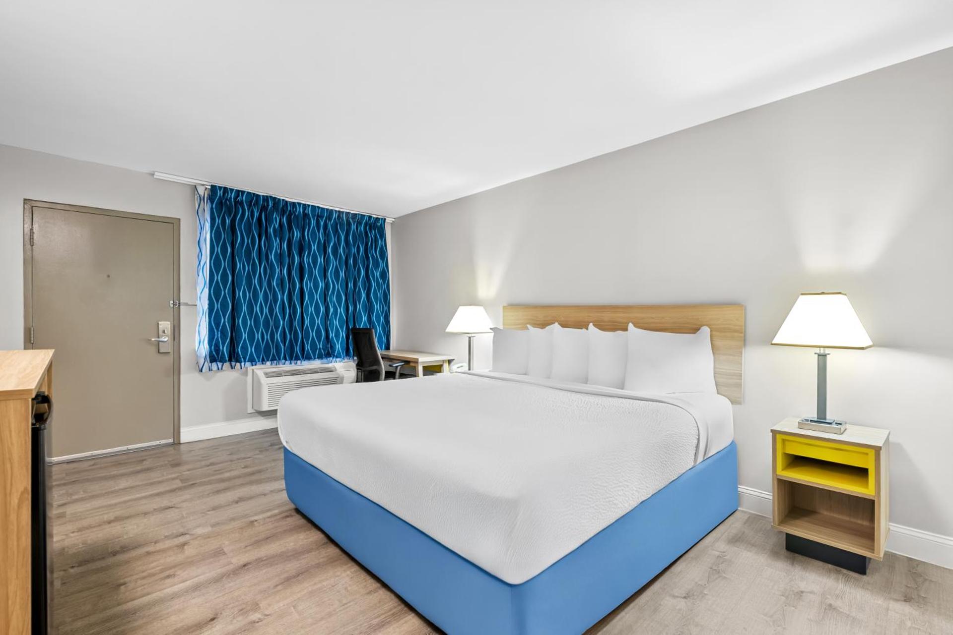 Standard King Room - Smoking