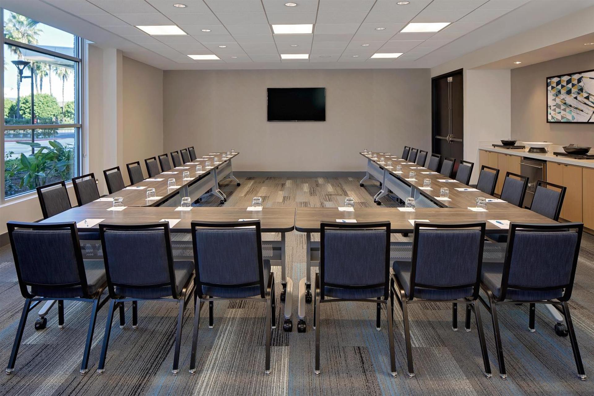 Meeting/conference room
