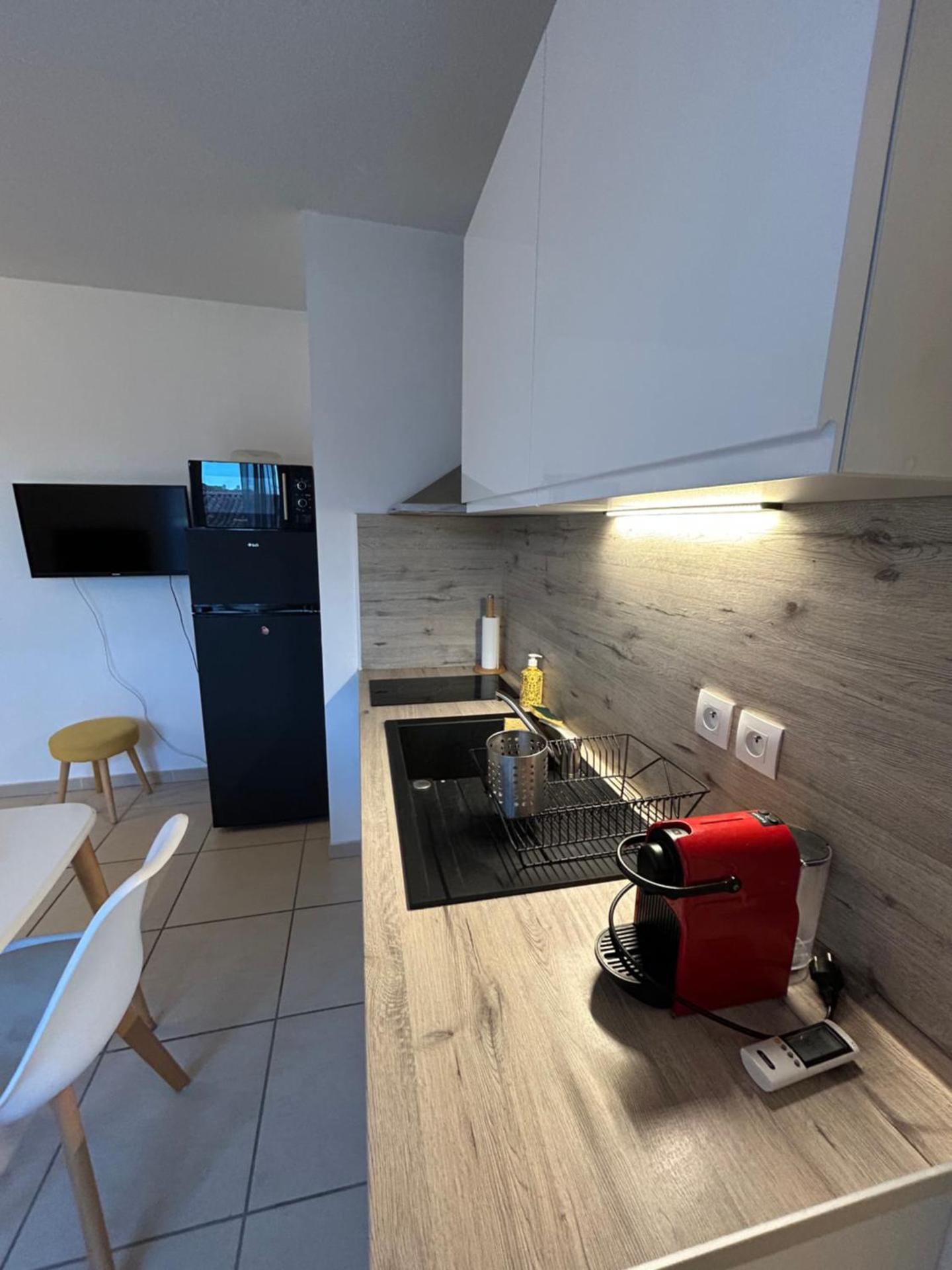 Studio a 3 mn à pied des thermes