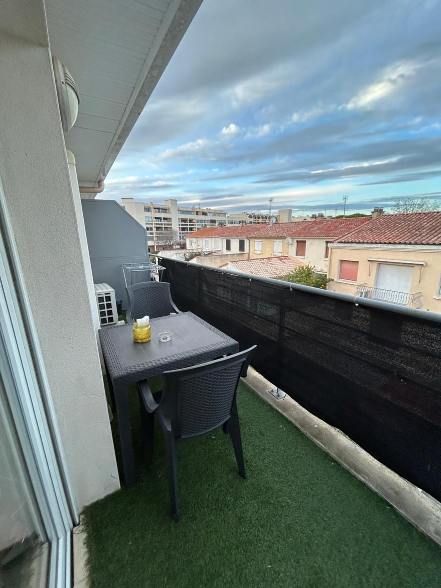 Studio a 3 mn à pied des thermes