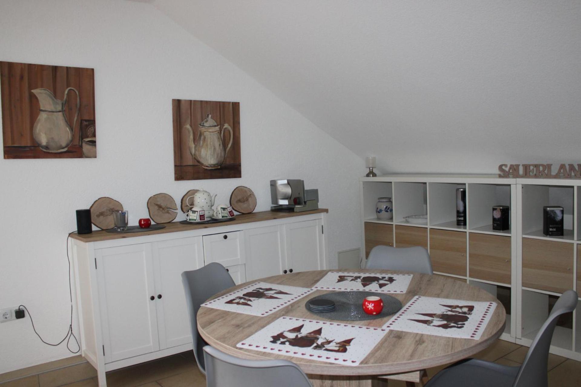 gemütliche Dachgeschoss- Ferienwohnung im Grünen