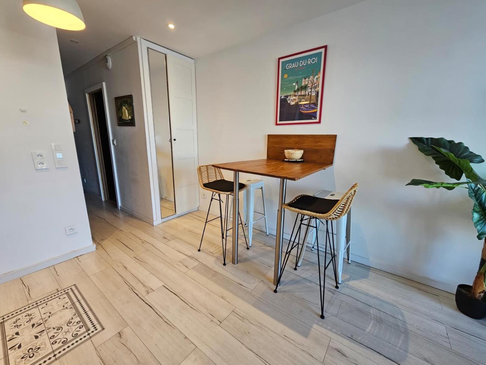 Studio cabine vue port