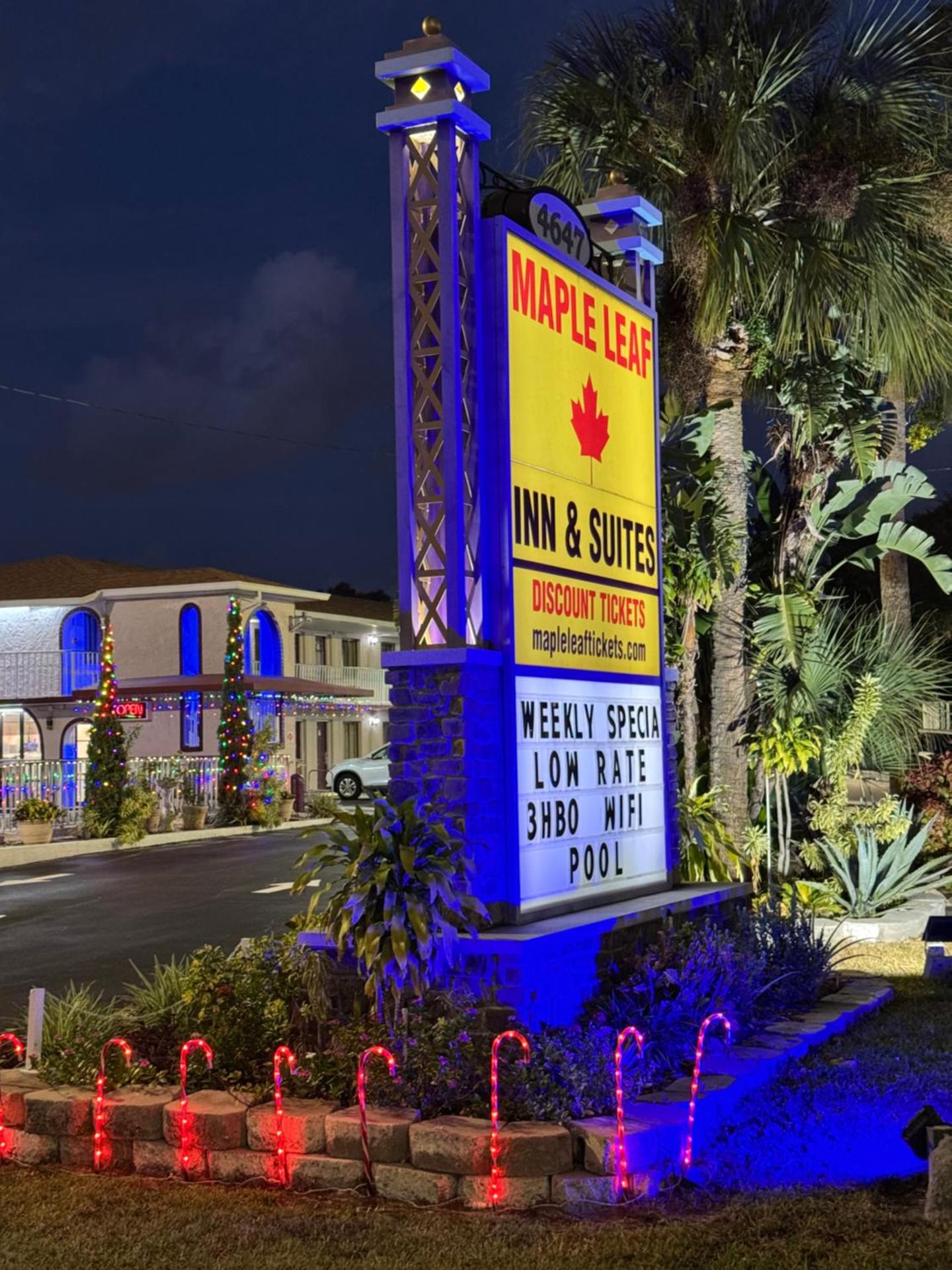 Maple Leaf Inn & Suites