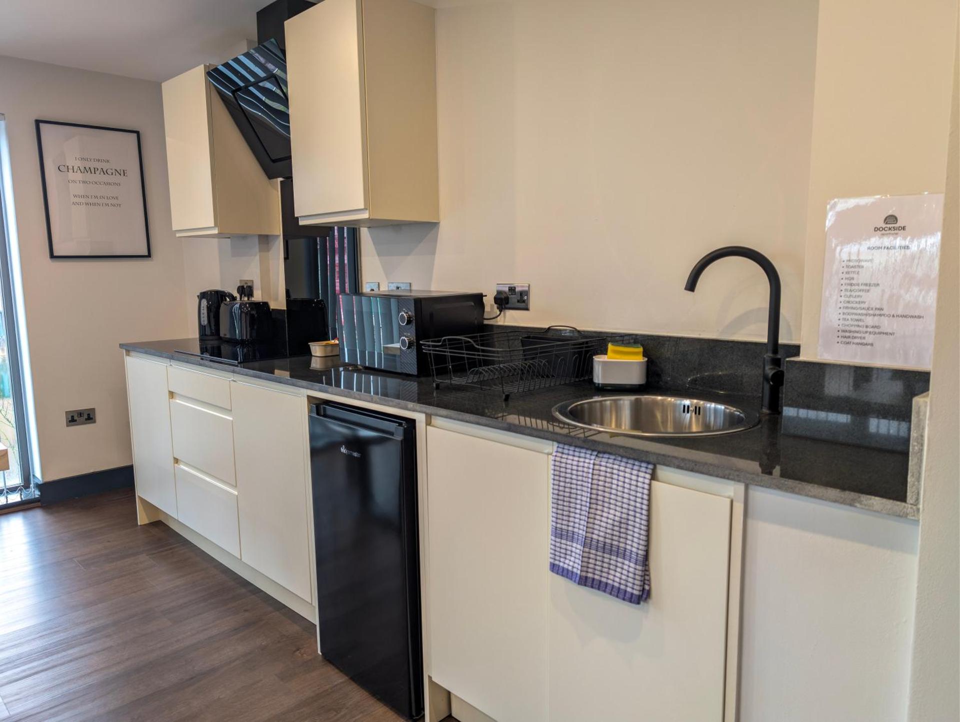 Two-Bedroom Apartment with Two Double Beds and Sofa Bed - Non-Smoking