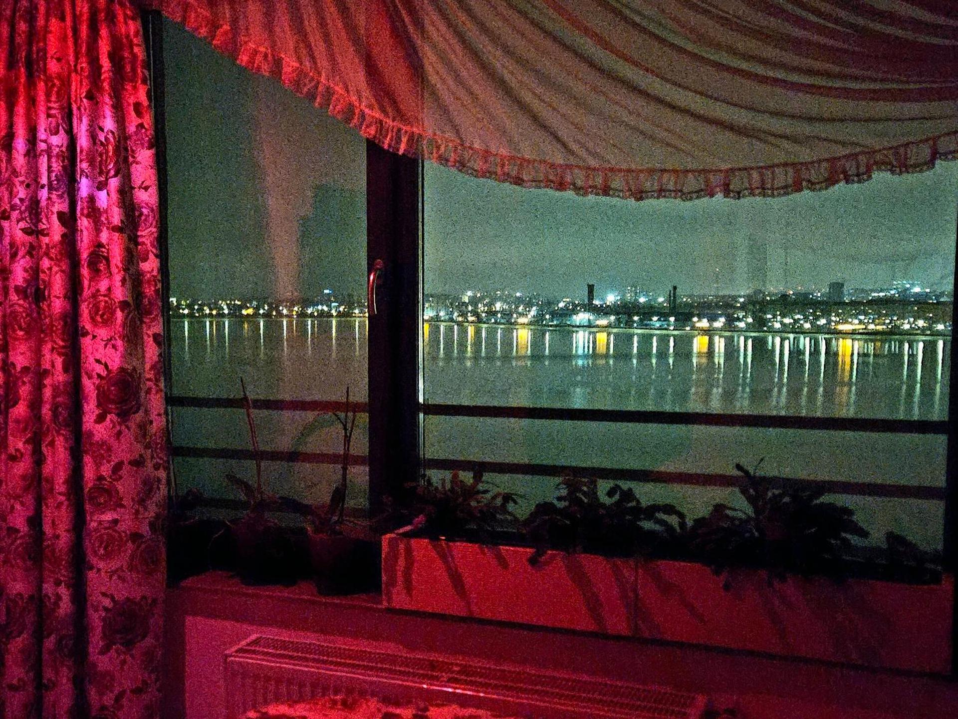 Lake House - Bucuresti