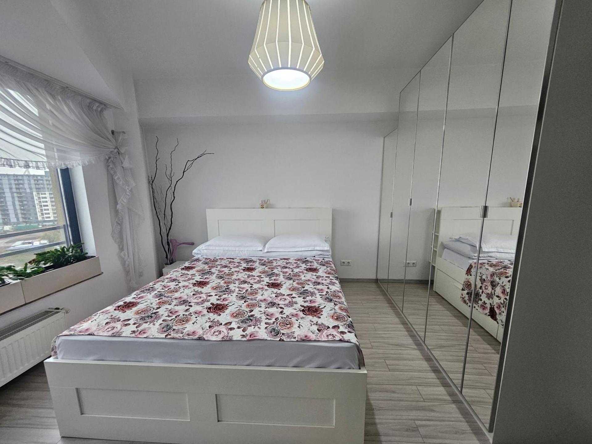 Lake House - Bucuresti