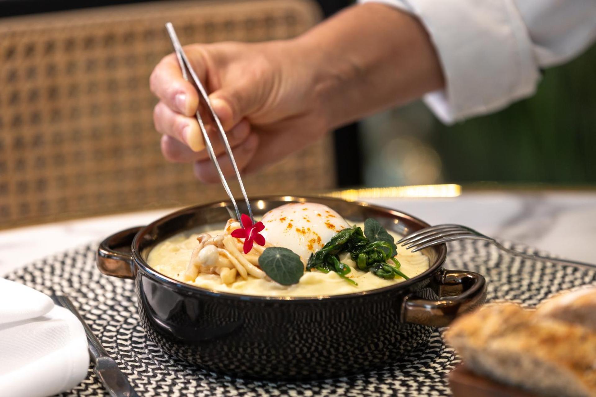 Restaurant/places to eat