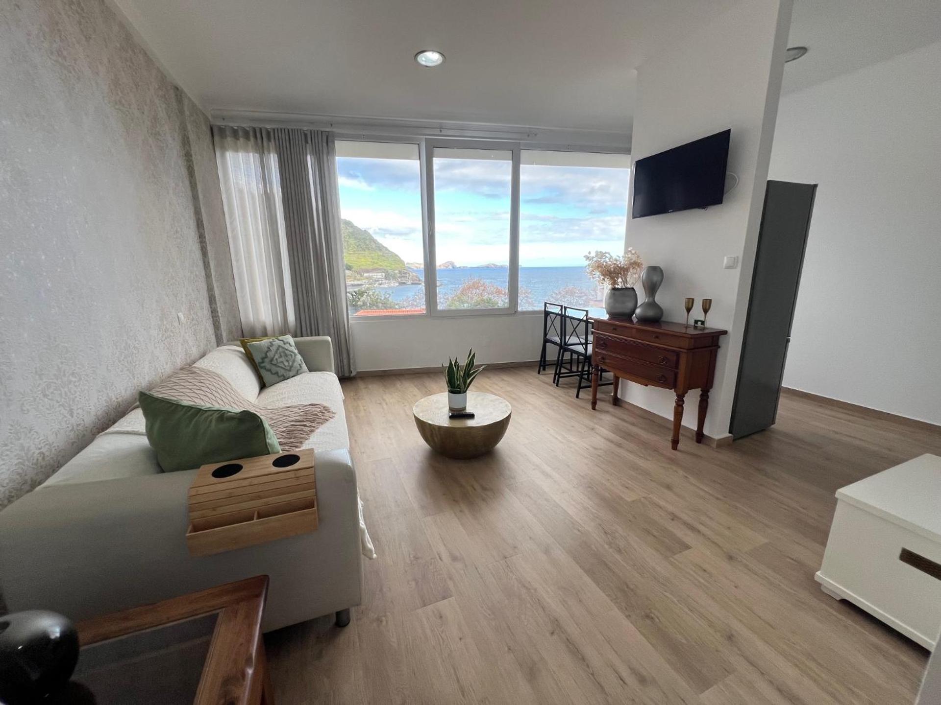 Feeling Like Home Machico