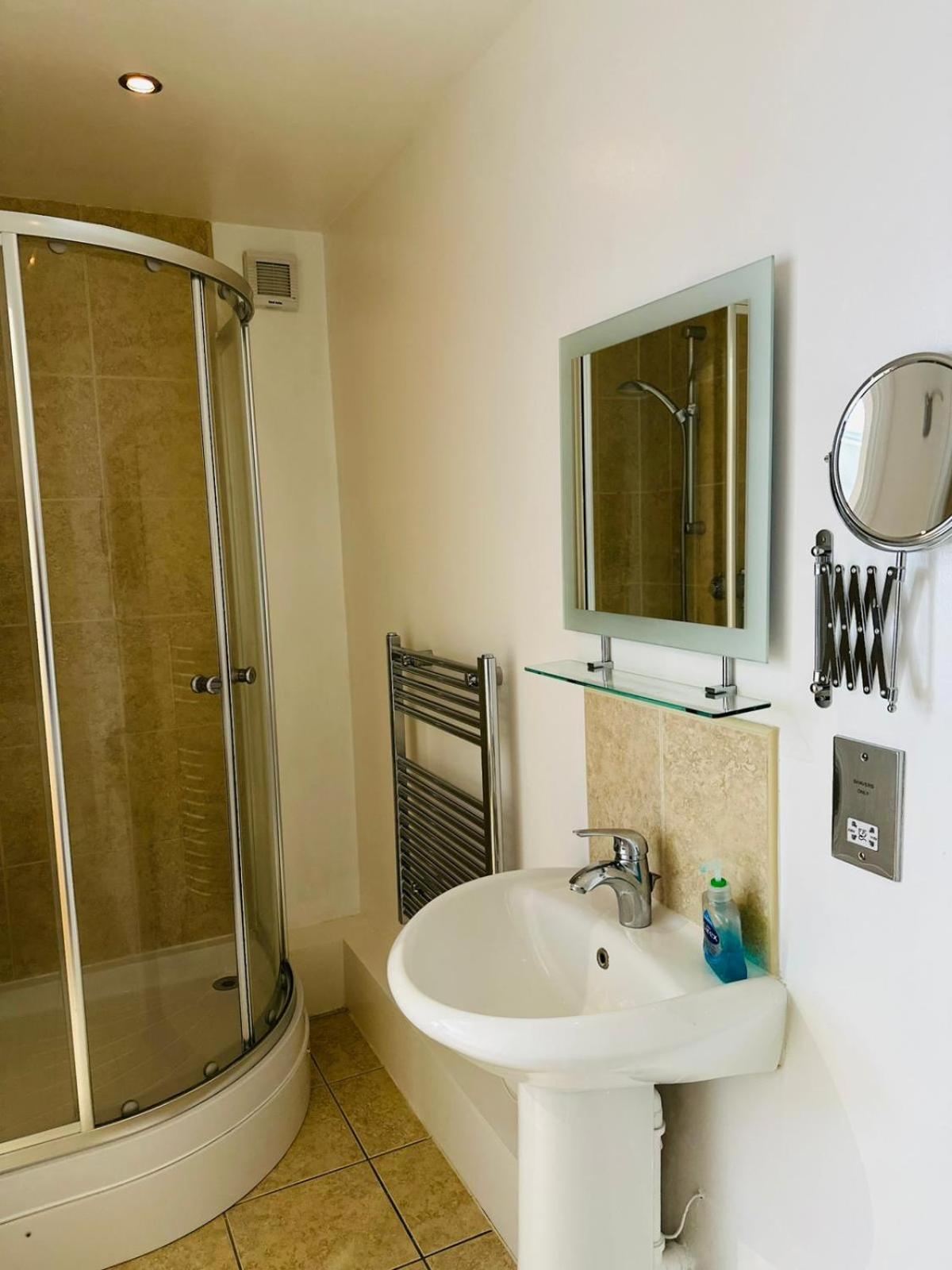 7 SERVICED APARTMENTS at ST JOSEPHS COURT, CLEETHORPES by VISIT CLEETHORPES