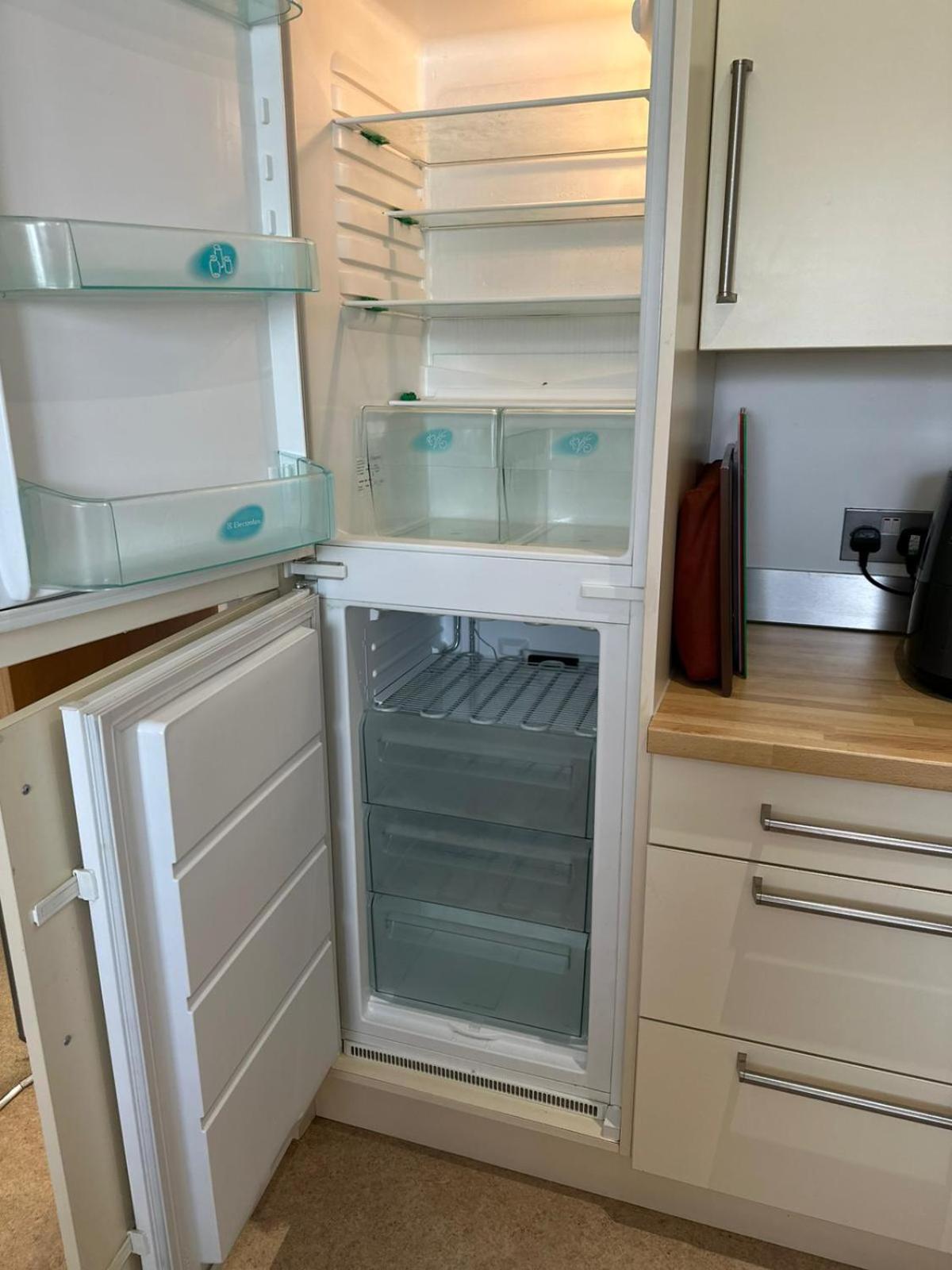 7 SERVICED APARTMENTS at ST JOSEPHS COURT, CLEETHORPES by VISIT CLEETHORPES