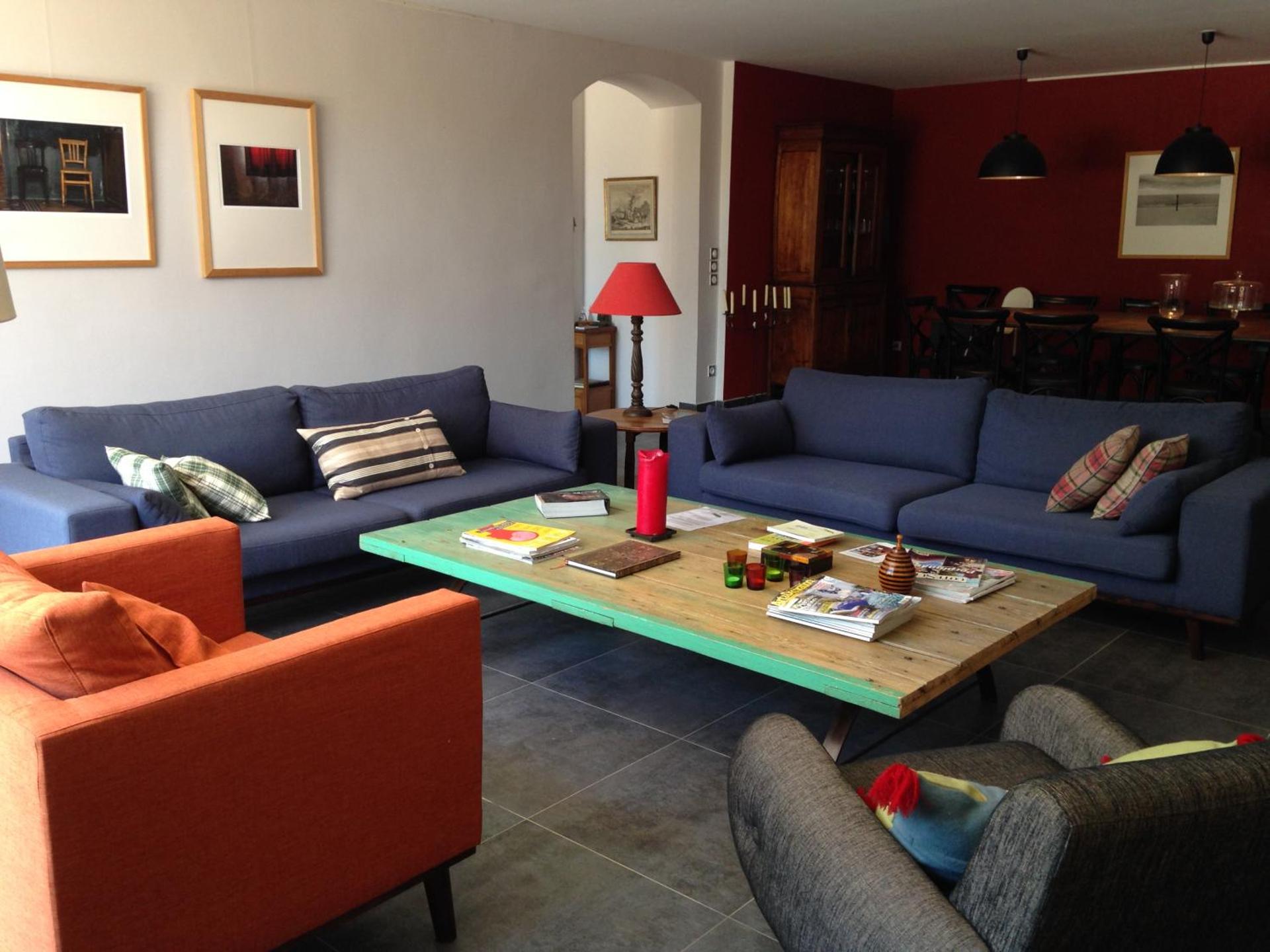 Communal lounge/ TV room