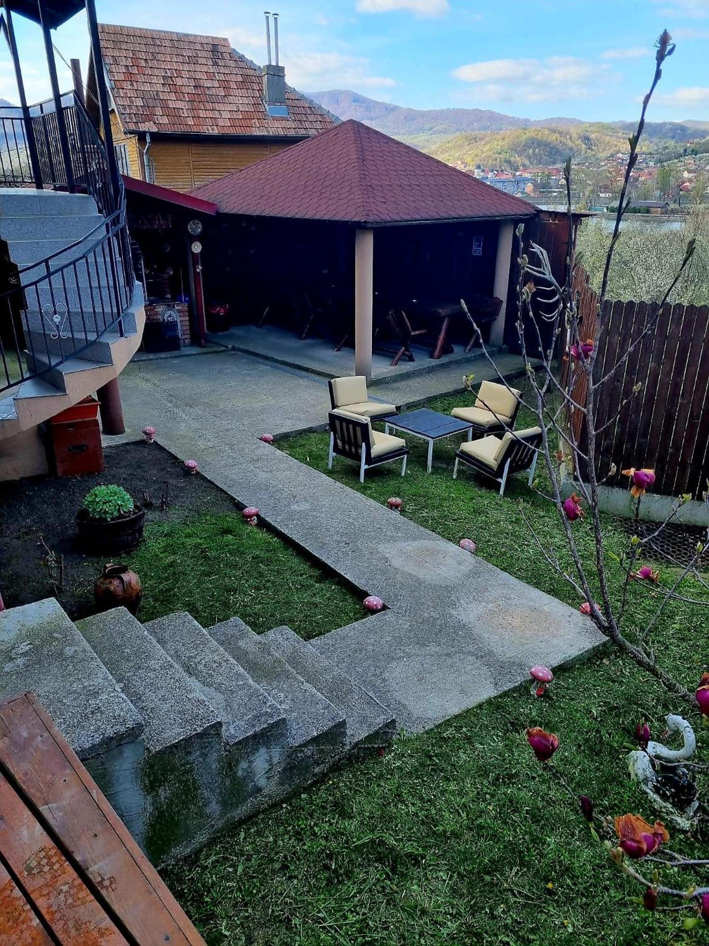 Inner courtyard view