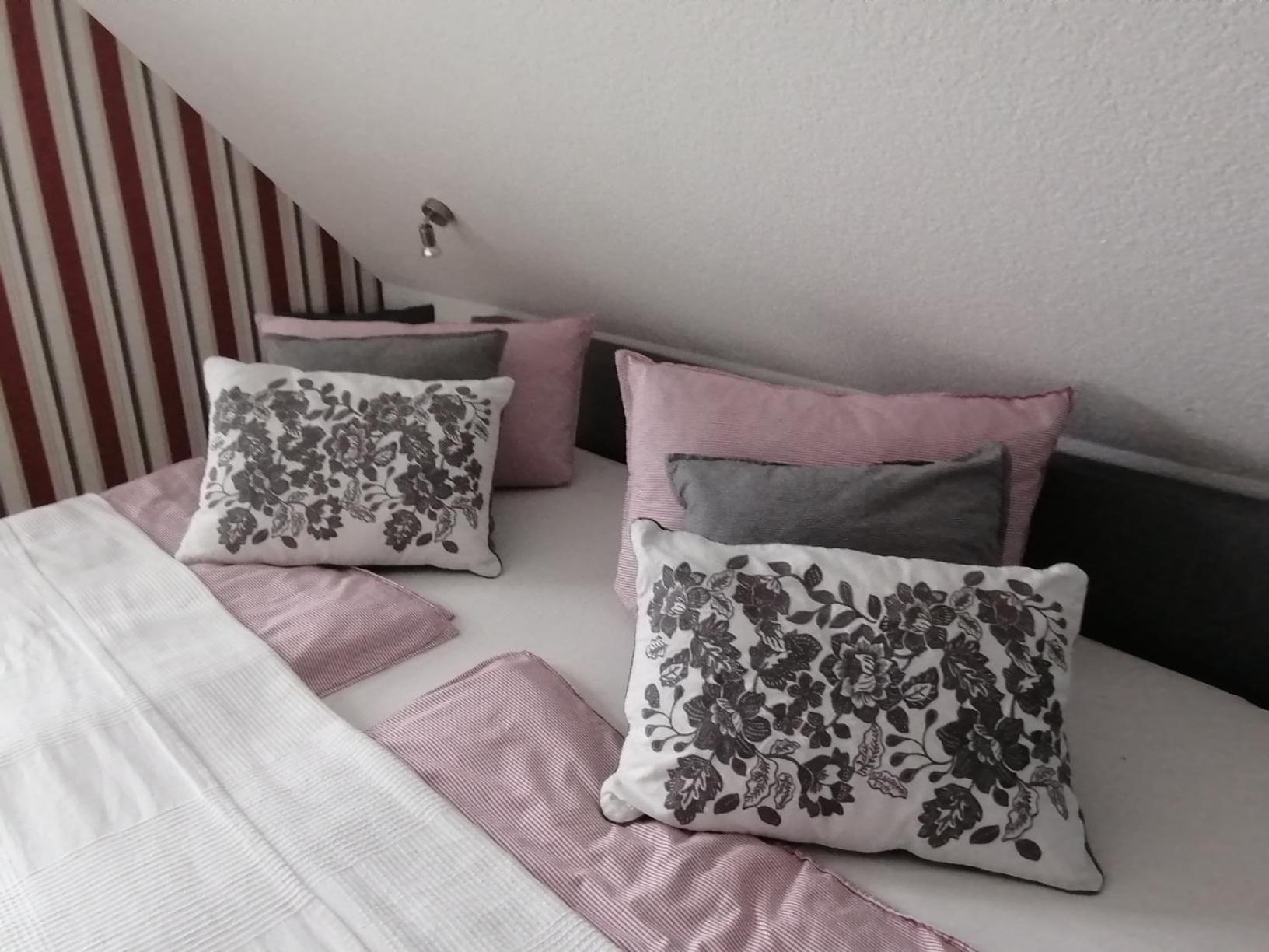 Bahnhof Droyßig - Übernachten im Denkmal