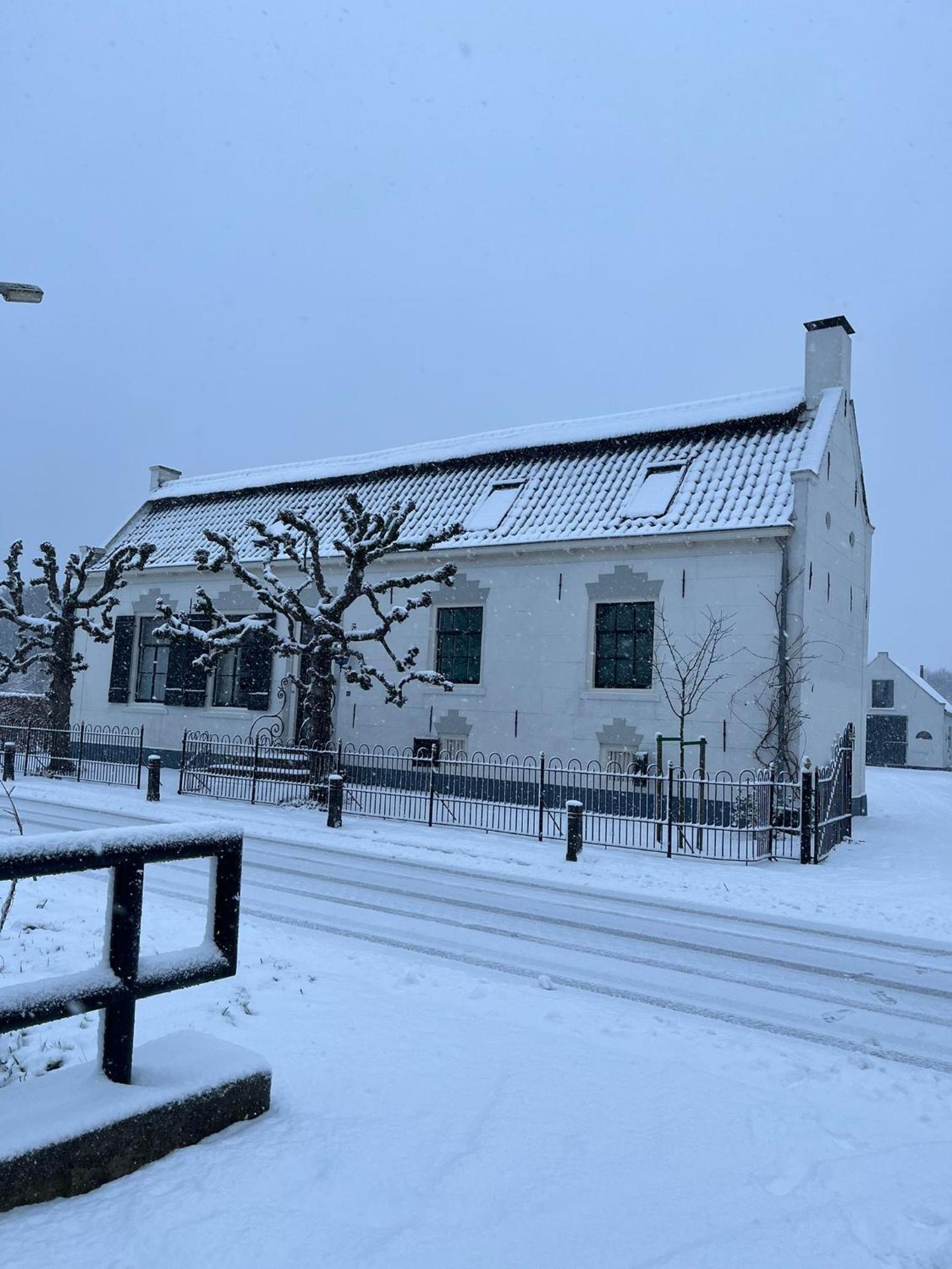 Beautiful renovated Farmhouse