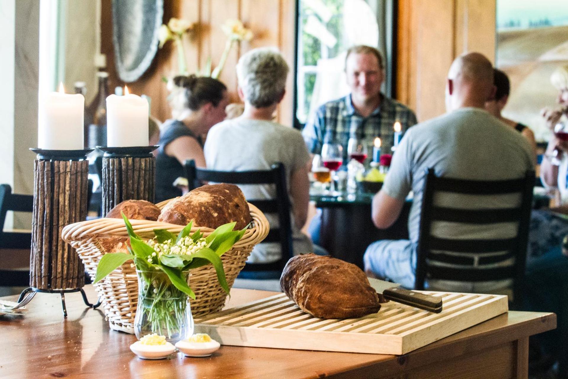 Restaurant/places to eat