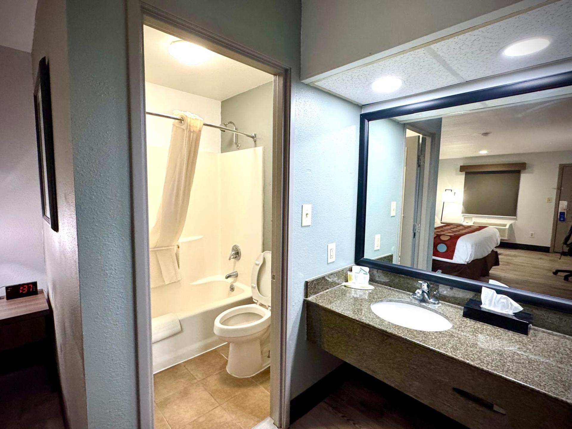 King Room - Non-Smoking