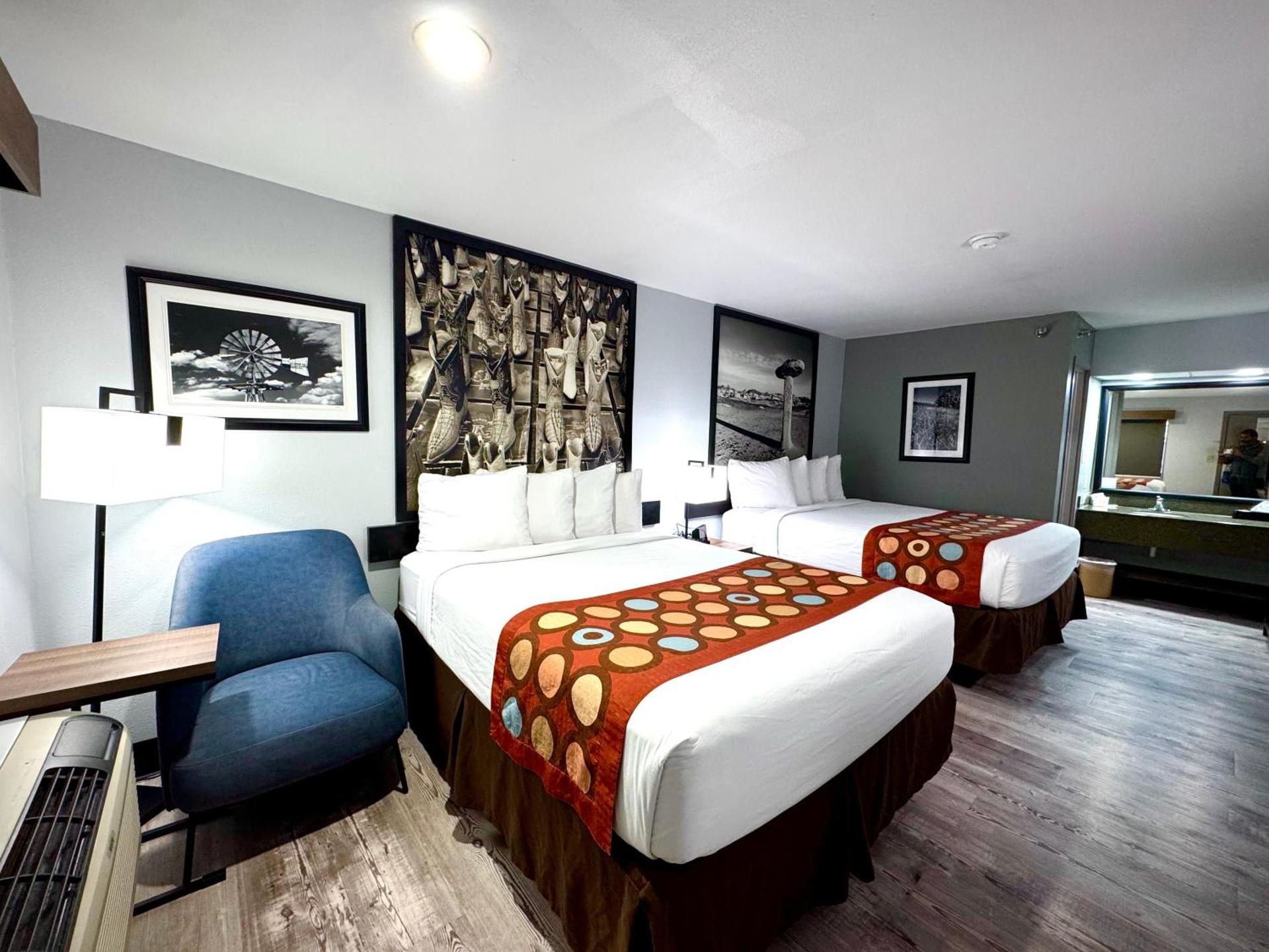 Super 8 by Wyndham Clovis