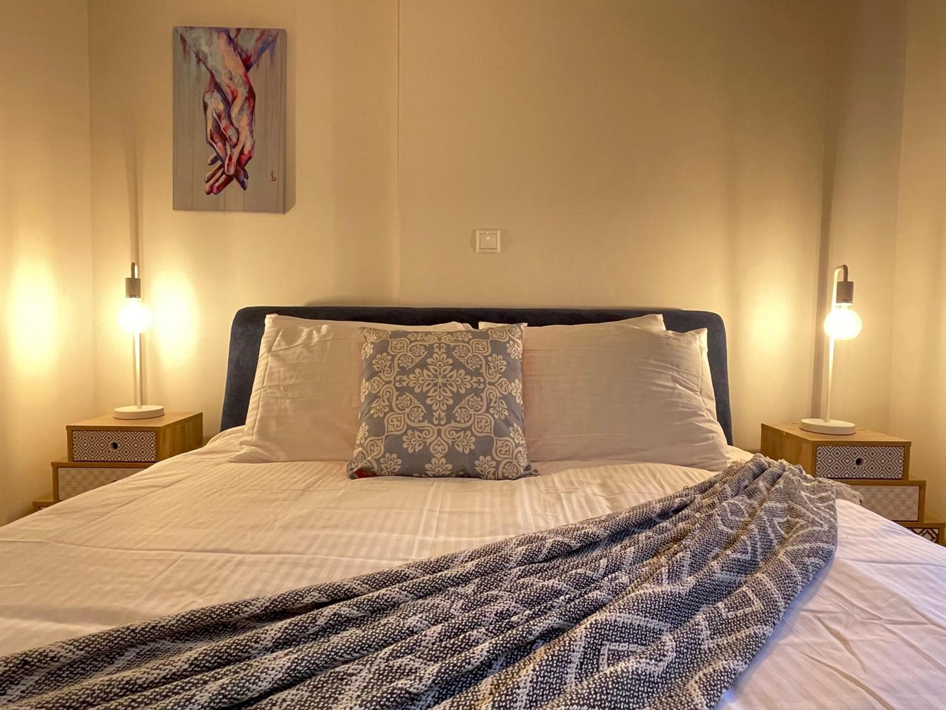 Athenean Modern Escape near Marina Floisvos