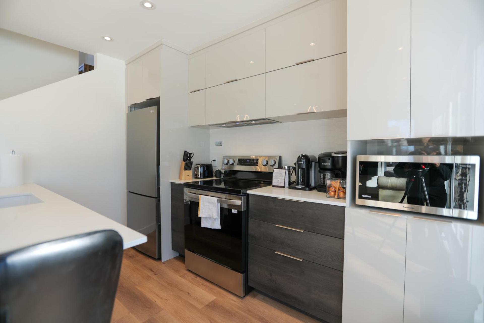 Chalet Élios , Private Hot Tub & Games, Ski