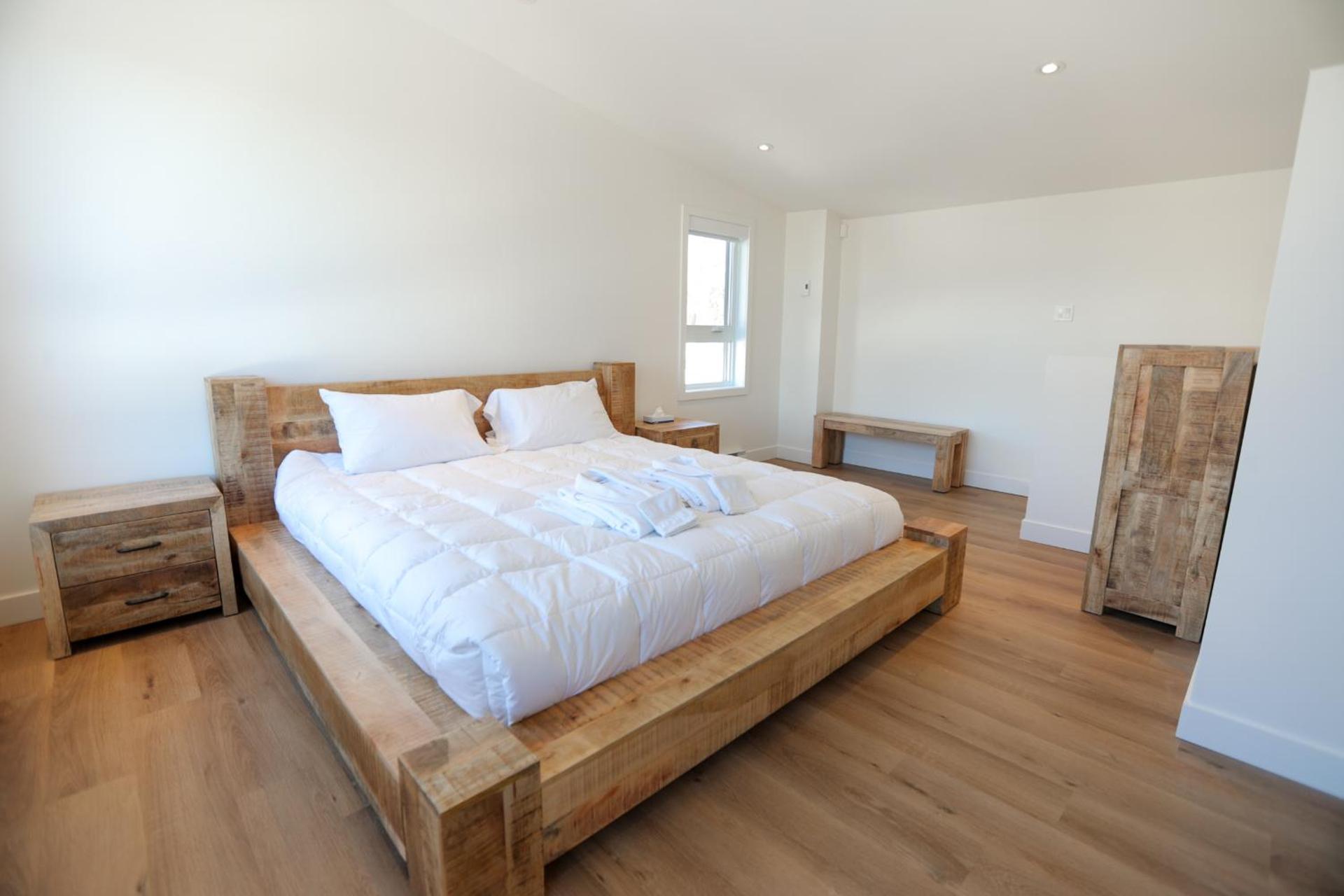 Chalet Élios , Private Hot Tub & Games, Ski