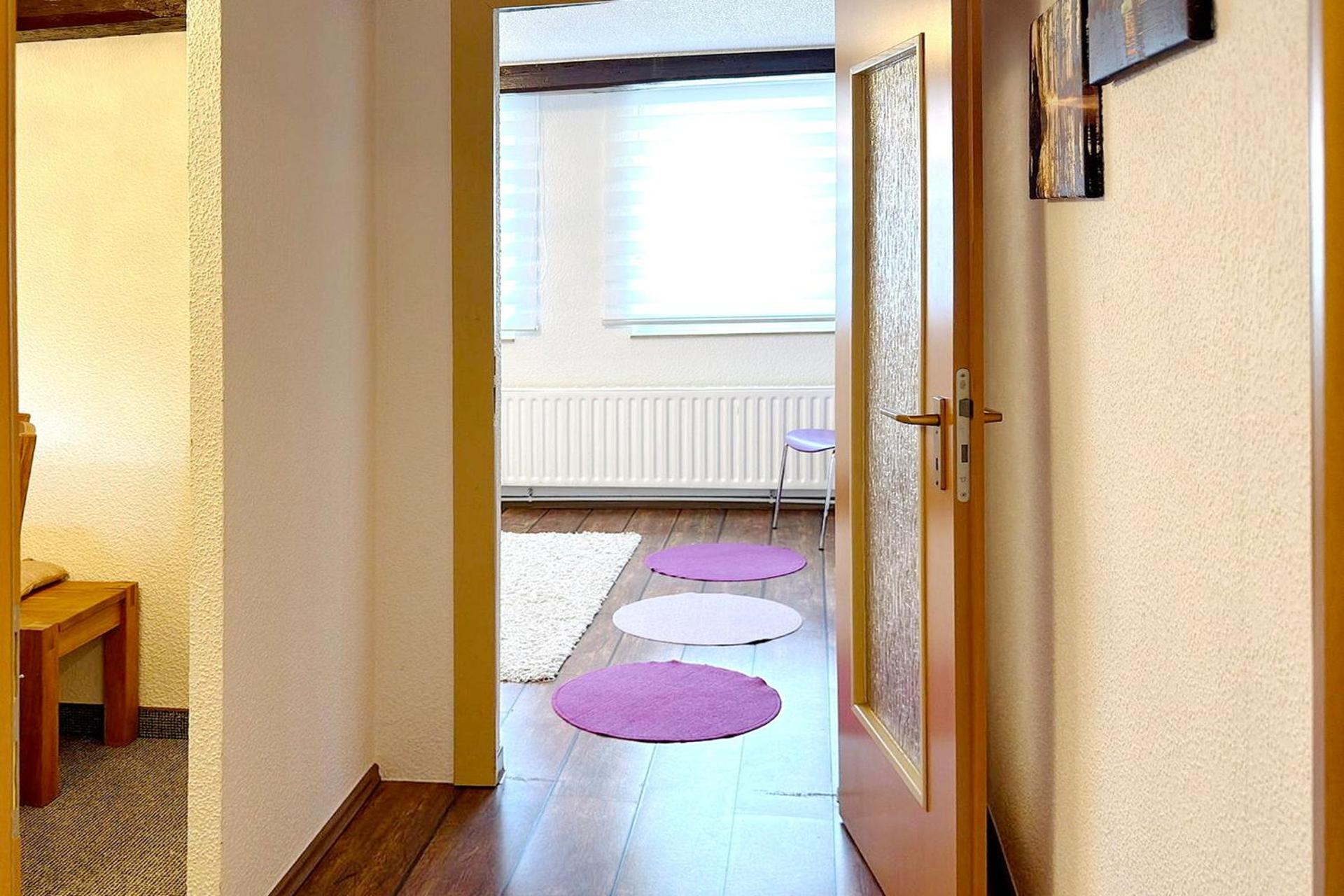 An der Postmeilensäule