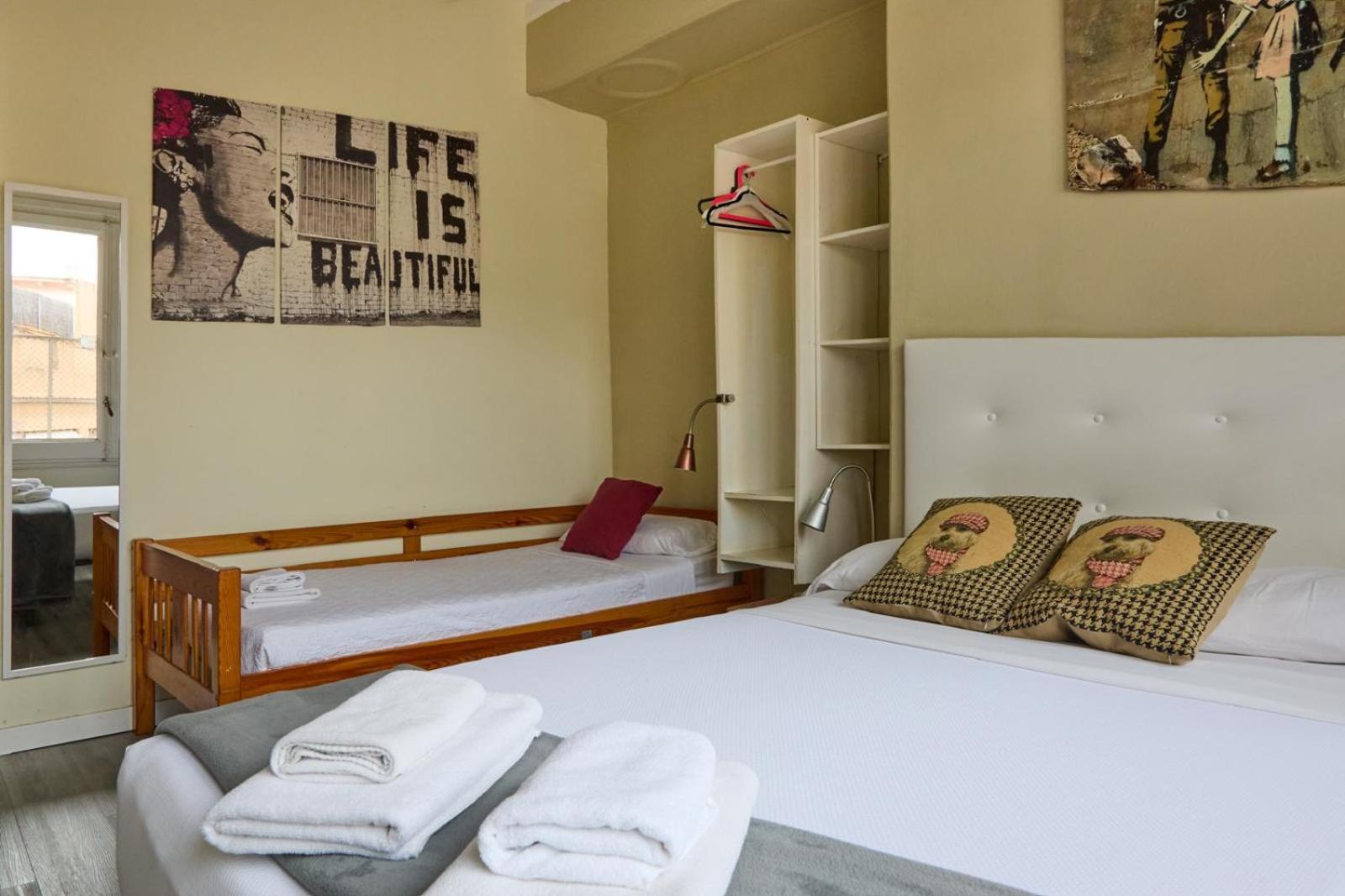 Triple Room with Private Bathroom