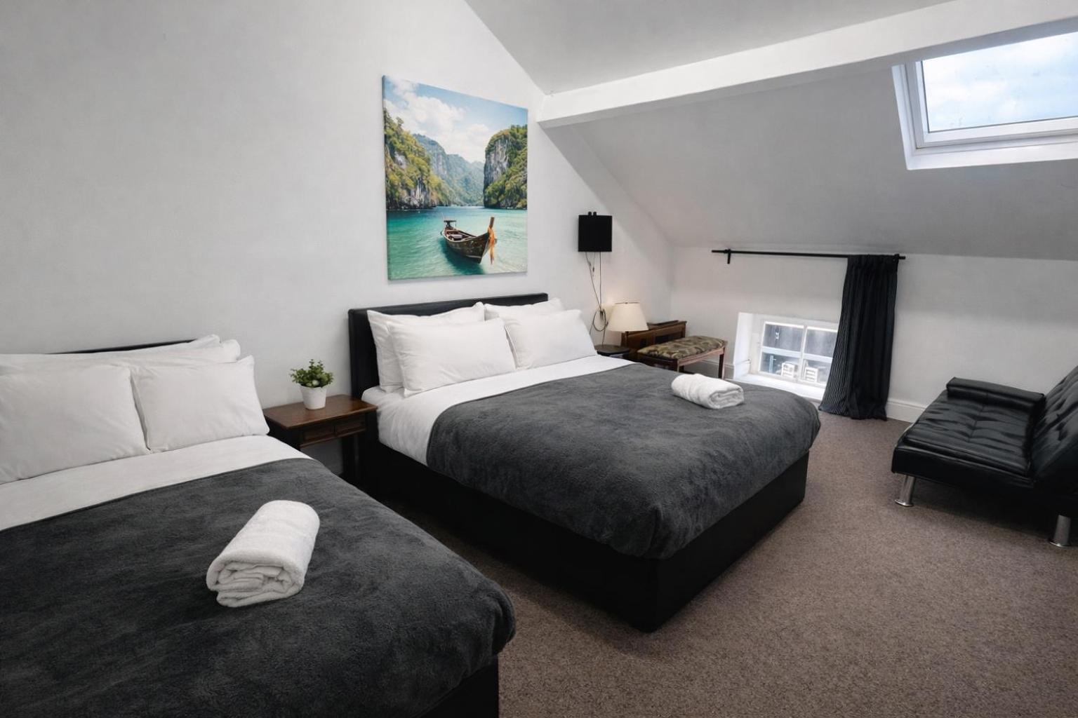 BEST DEAL - Kings Hotel