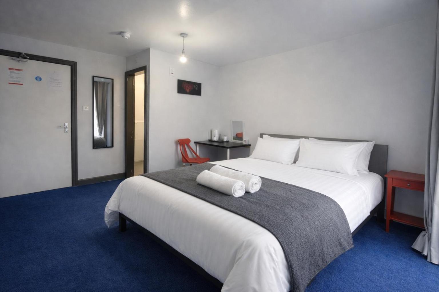 BEST DEAL - Kings Hotel