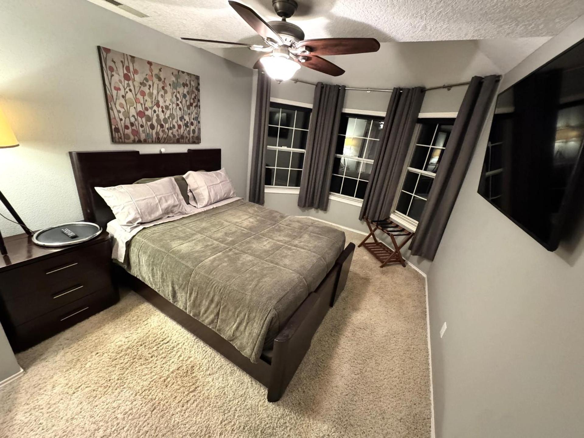 Forest & City Views - Near Portland, Nike & Intel